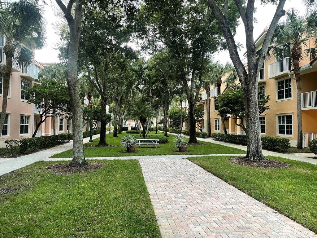 Photo of 1200 Town Center Drive #506, Jupiter, FL 33458 (MLS # F10468547)