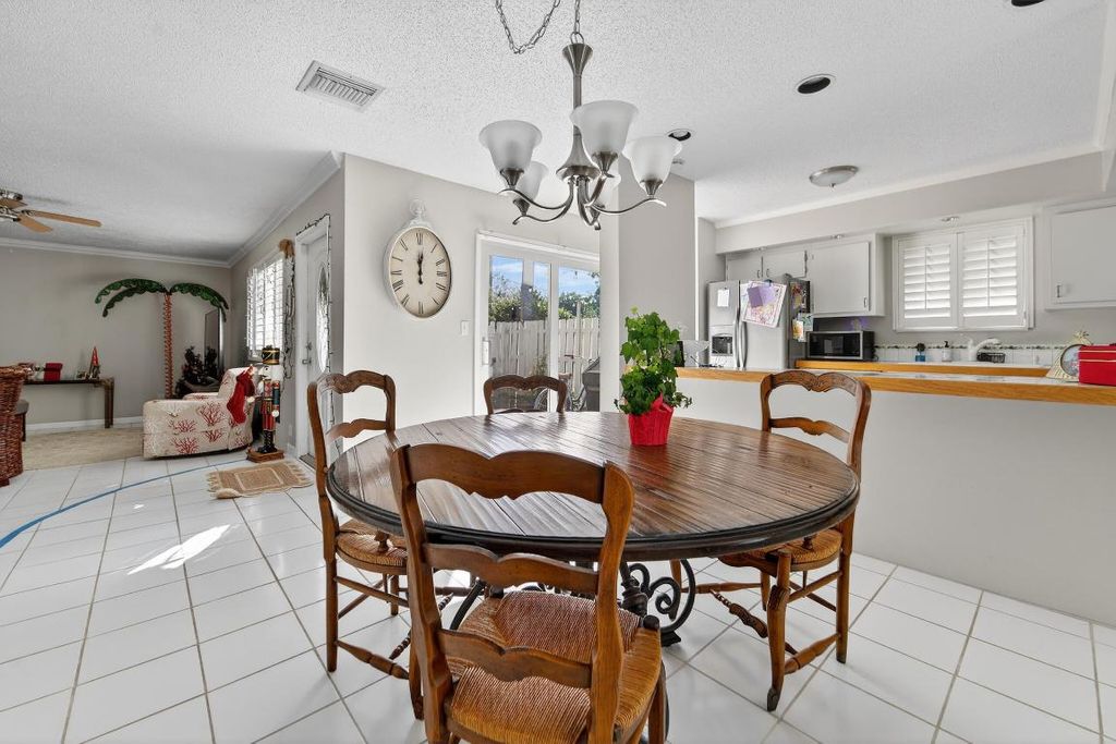 Photo of 141 E Riverside Drive #10d, Jupiter, FL 33469 (MLS # R11148686)