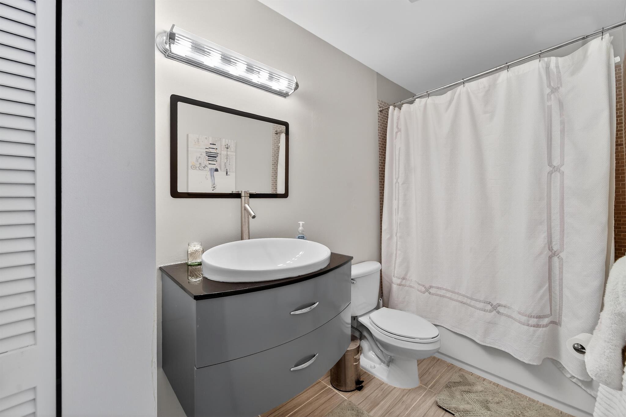 COPPOLA VILLAS - Residential Lease