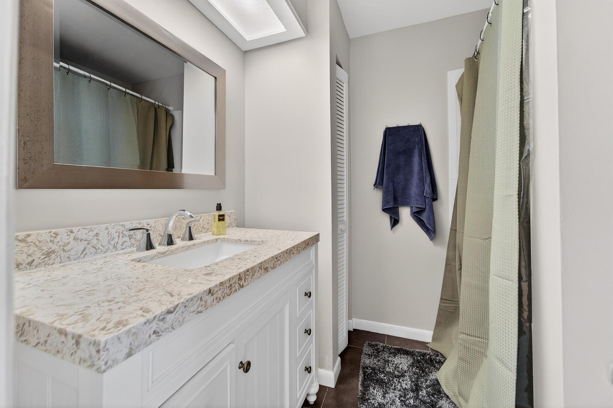 COPPOLA VILLAS - Residential Lease