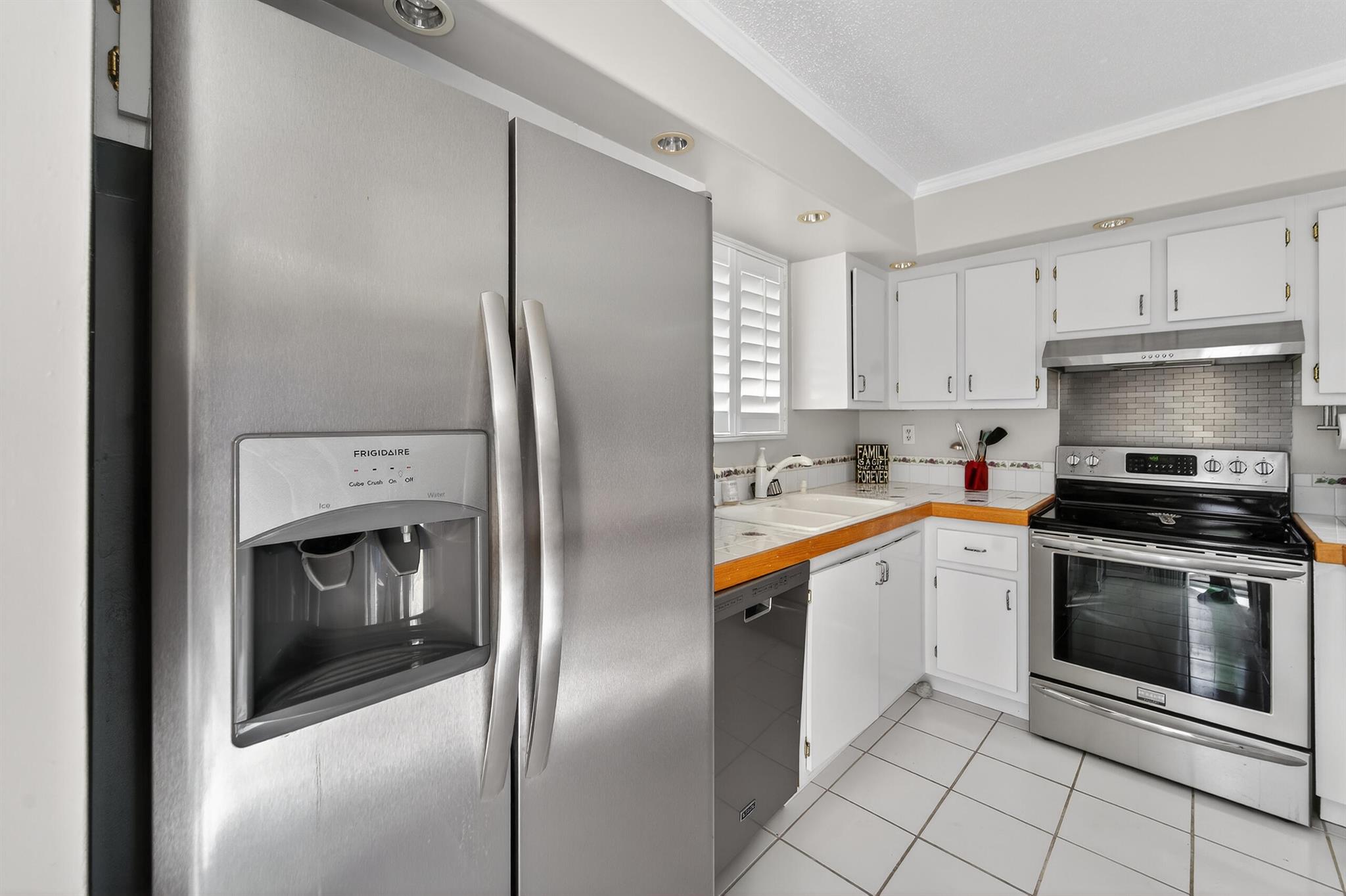 COPPOLA VILLAS - Residential Lease