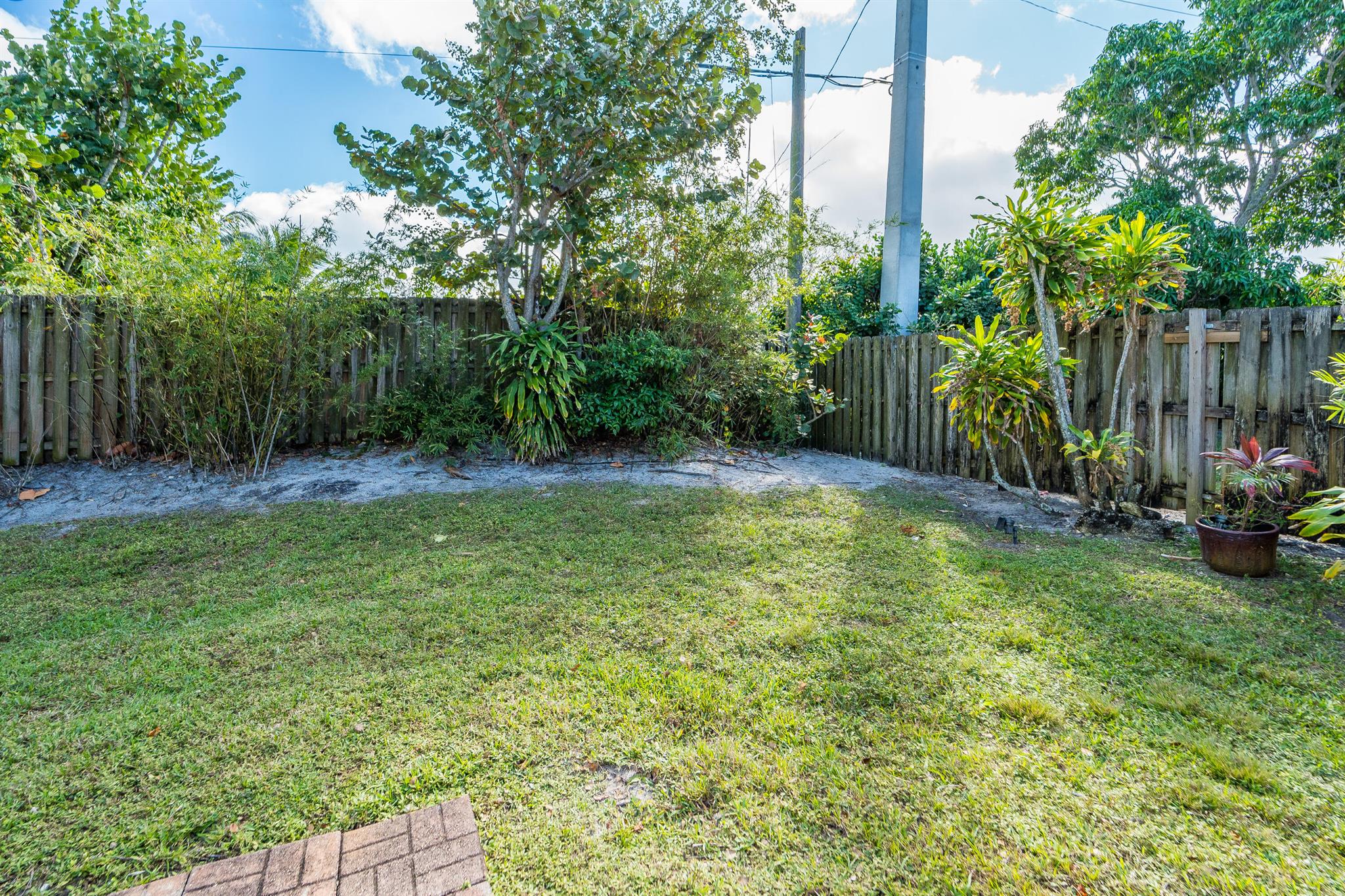 COPPOLA VILLAS - Residential Lease