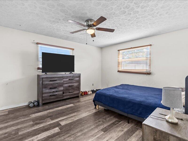 PORT ST LUCIE SECTION 3 - Residential Lease