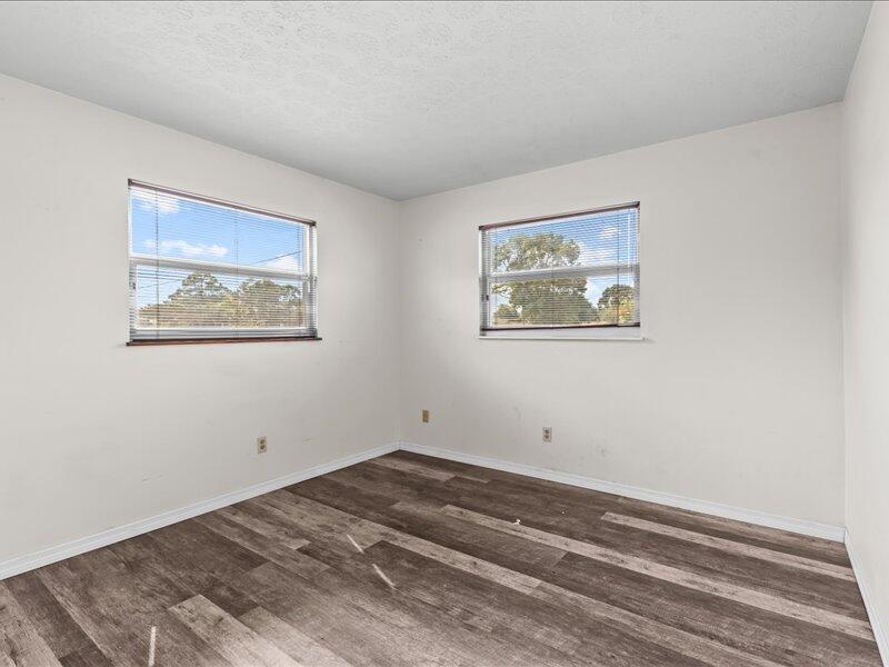 PORT ST LUCIE SECTION 3 - Residential Lease