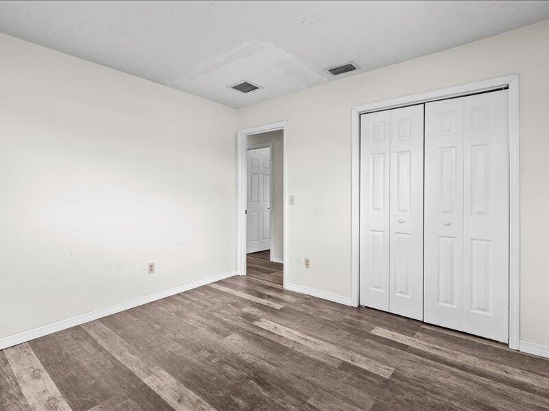 PORT ST LUCIE SECTION 3 - Residential Lease