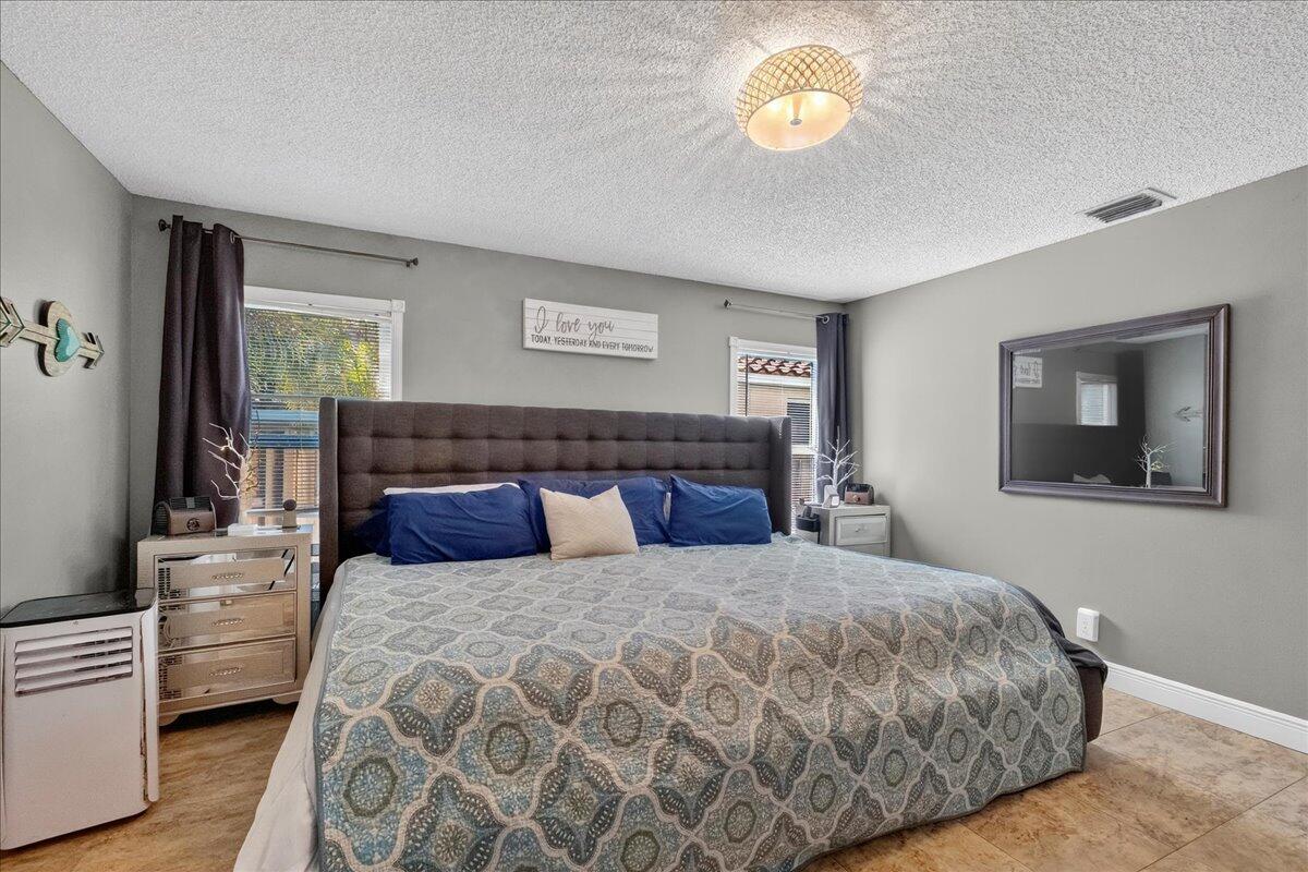 SABAL PINES - Residential