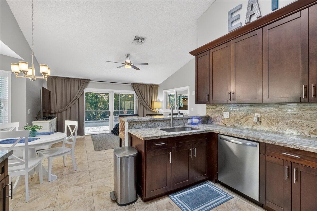 SABAL PINES - Residential