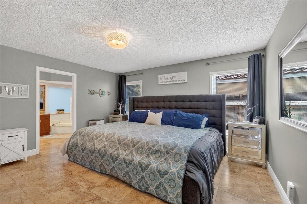 SABAL PINES - Residential