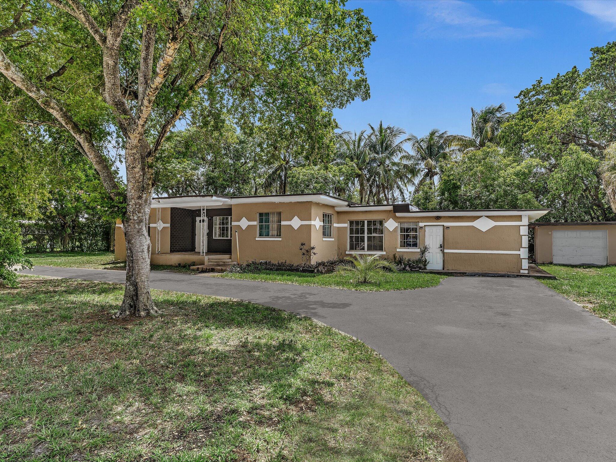 4400 W BROWARD Boulevard