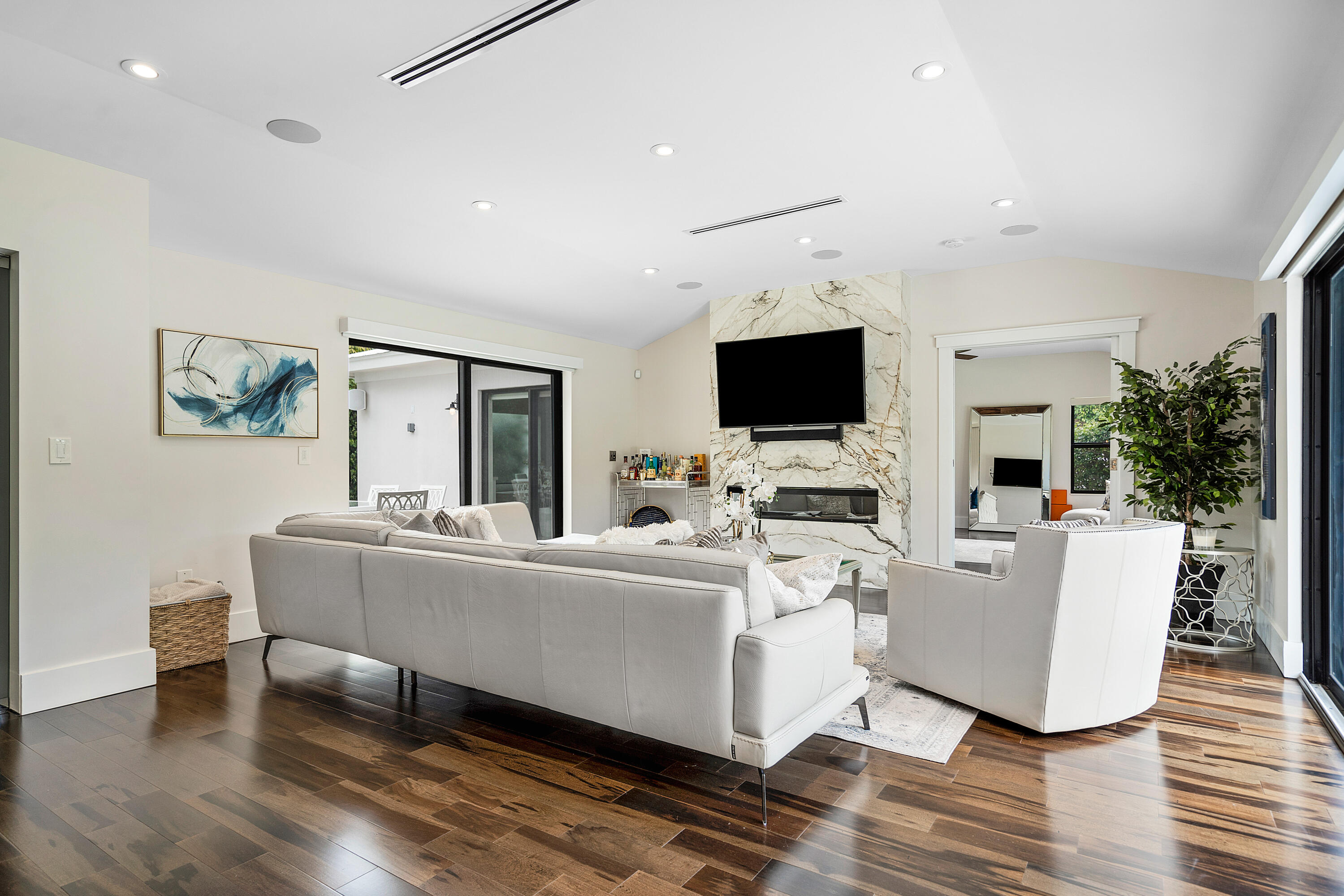 LAKE IDA GARDENS AMENDED PL - Residential Lease