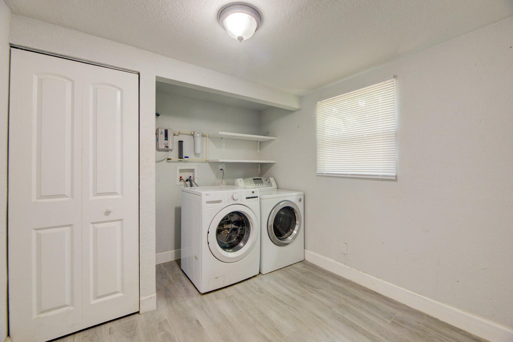 Photo of 2633 NE 16TH Avenue, Pompano Beach, FL 33064 (MLS # B26086534)