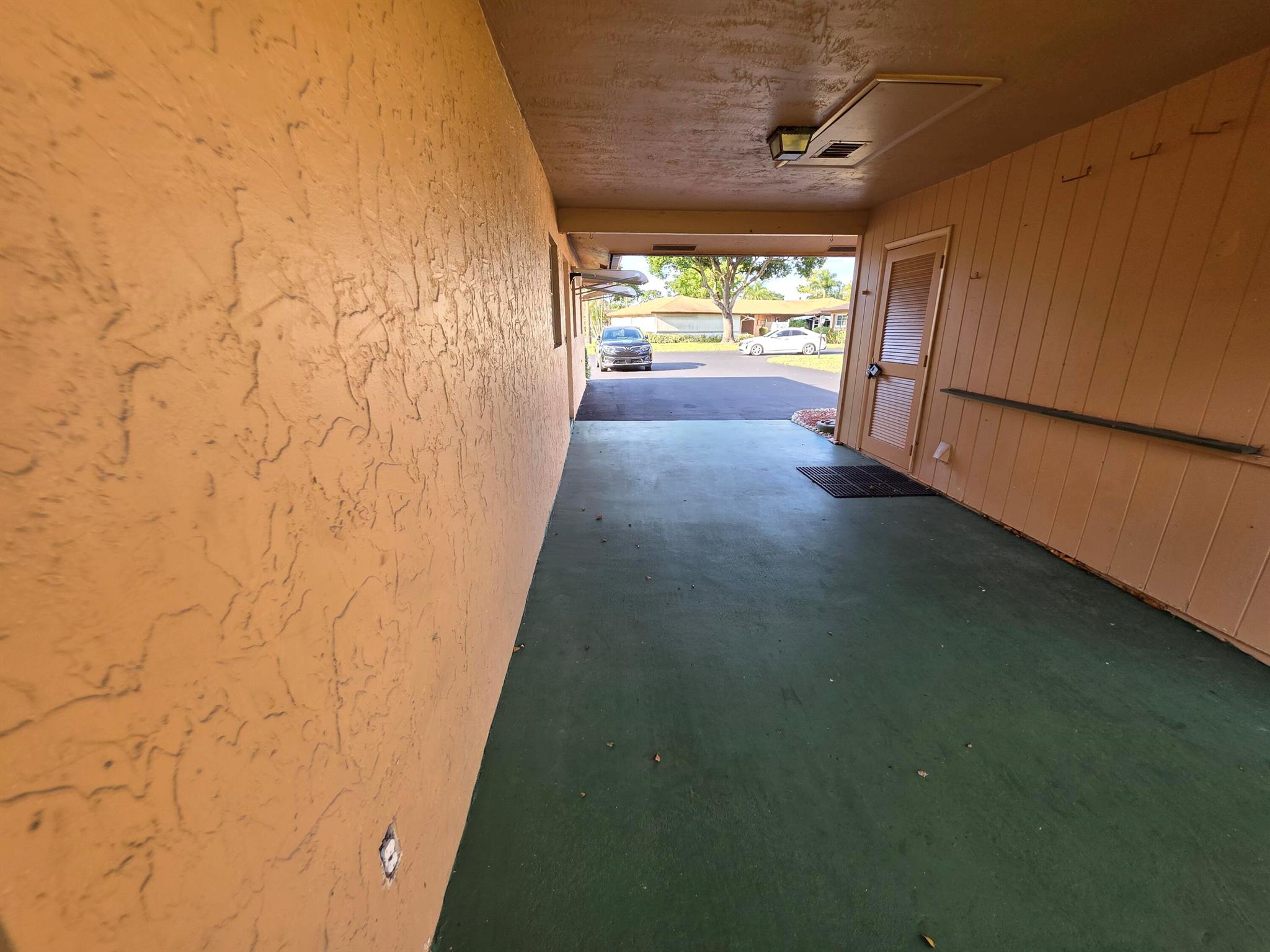 COUNTRY MANORS CONDO - Residential