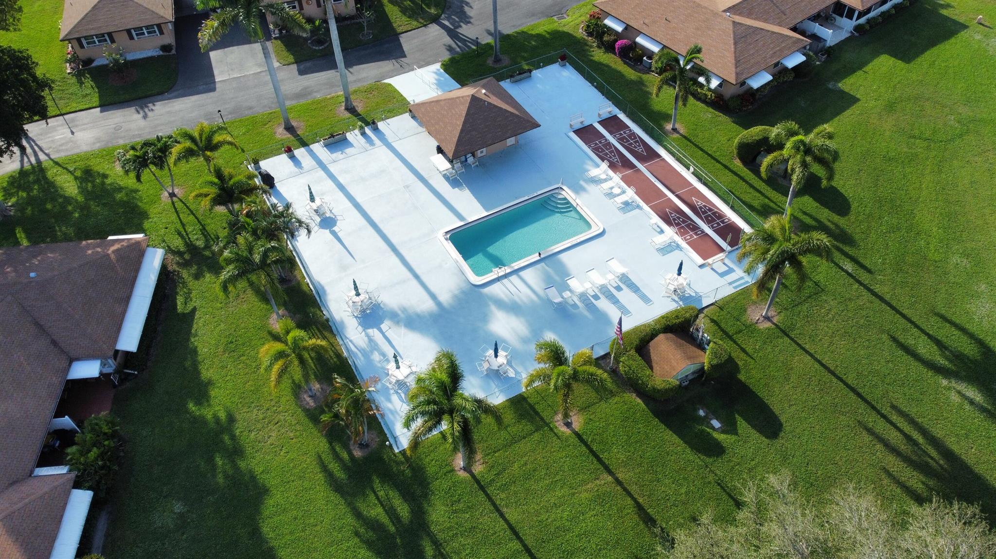 COUNTRY MANORS CONDO - Residential