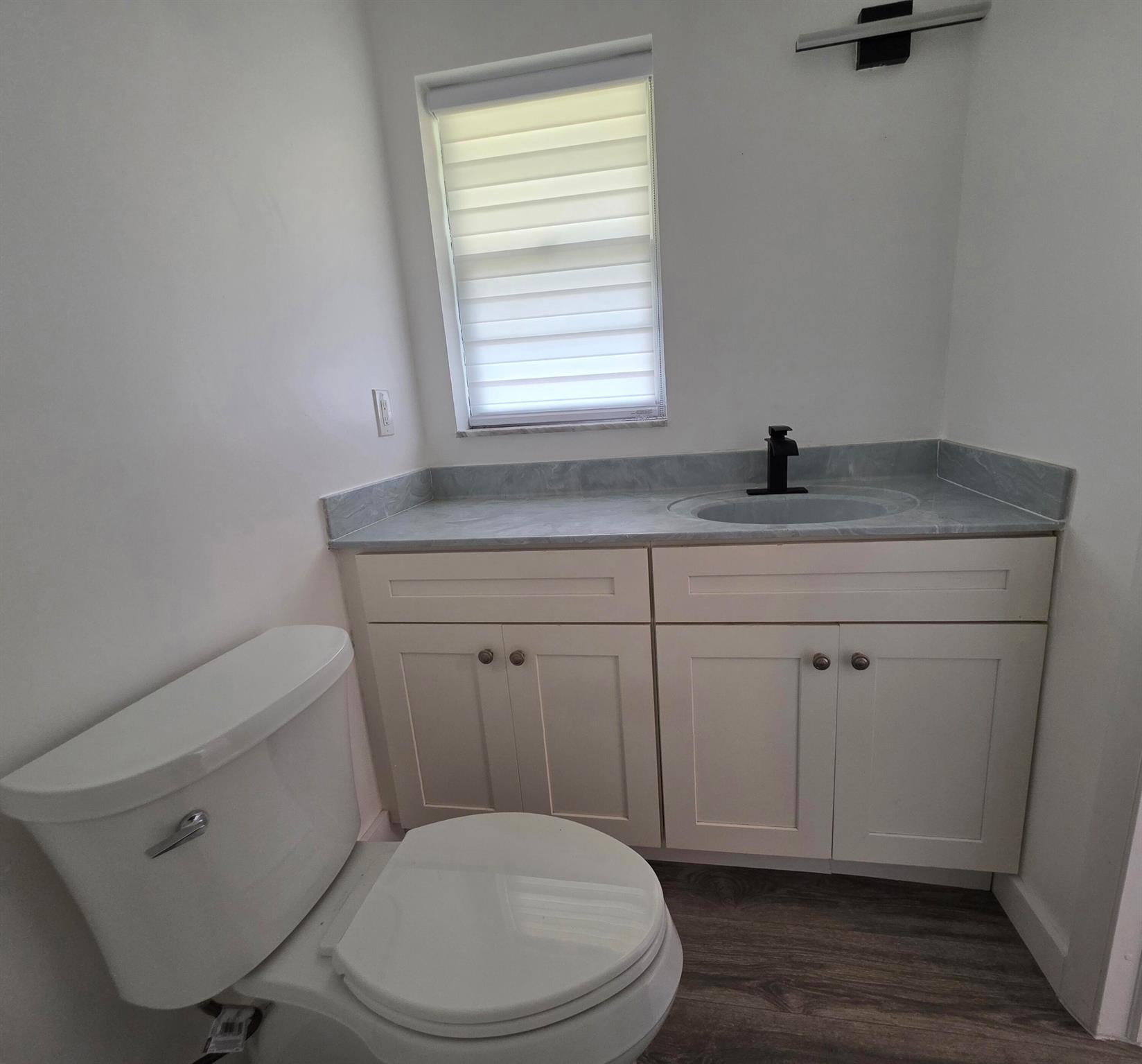 COUNTRY MANORS CONDO - Residential