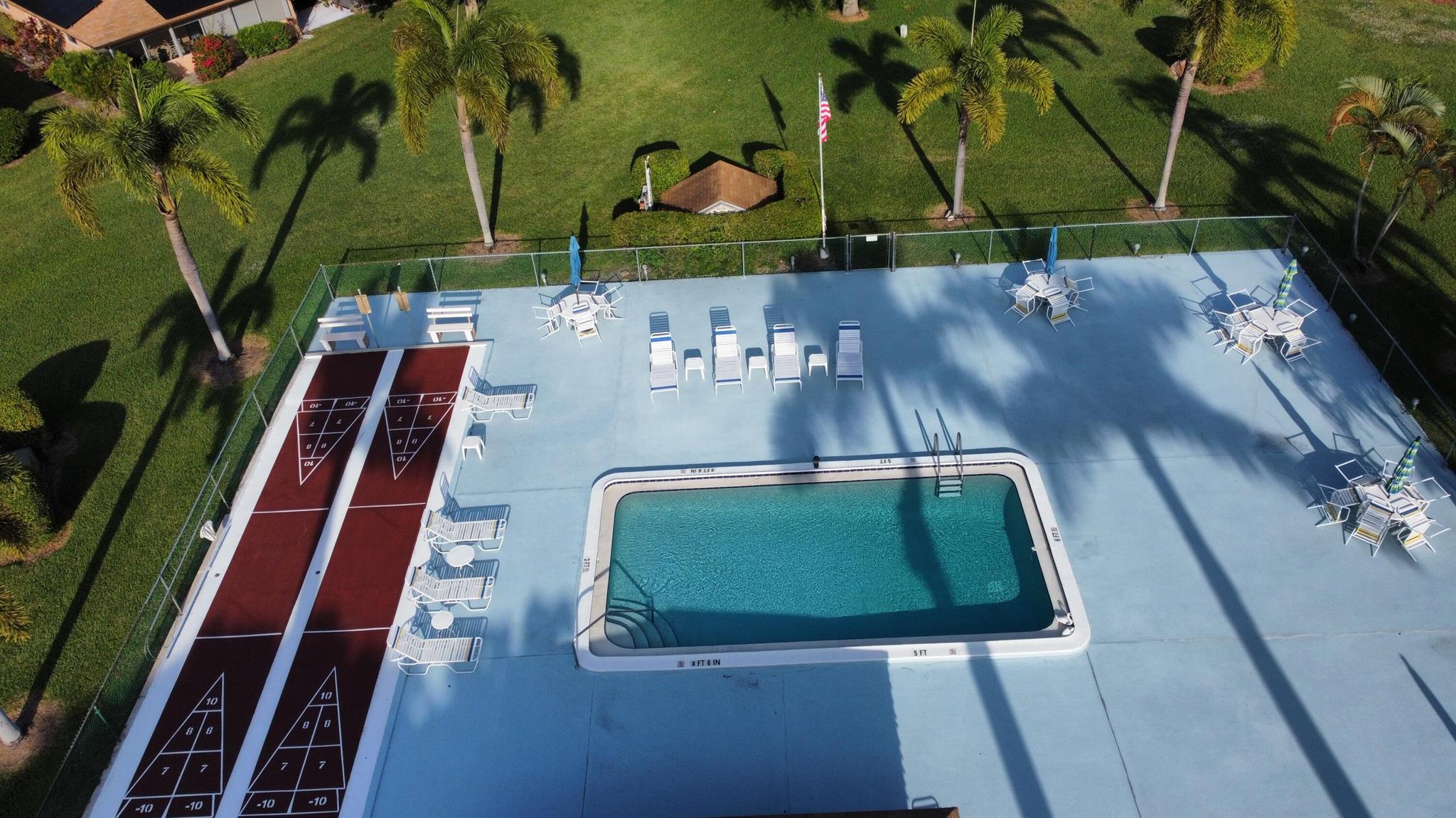 COUNTRY MANORS CONDO - Residential