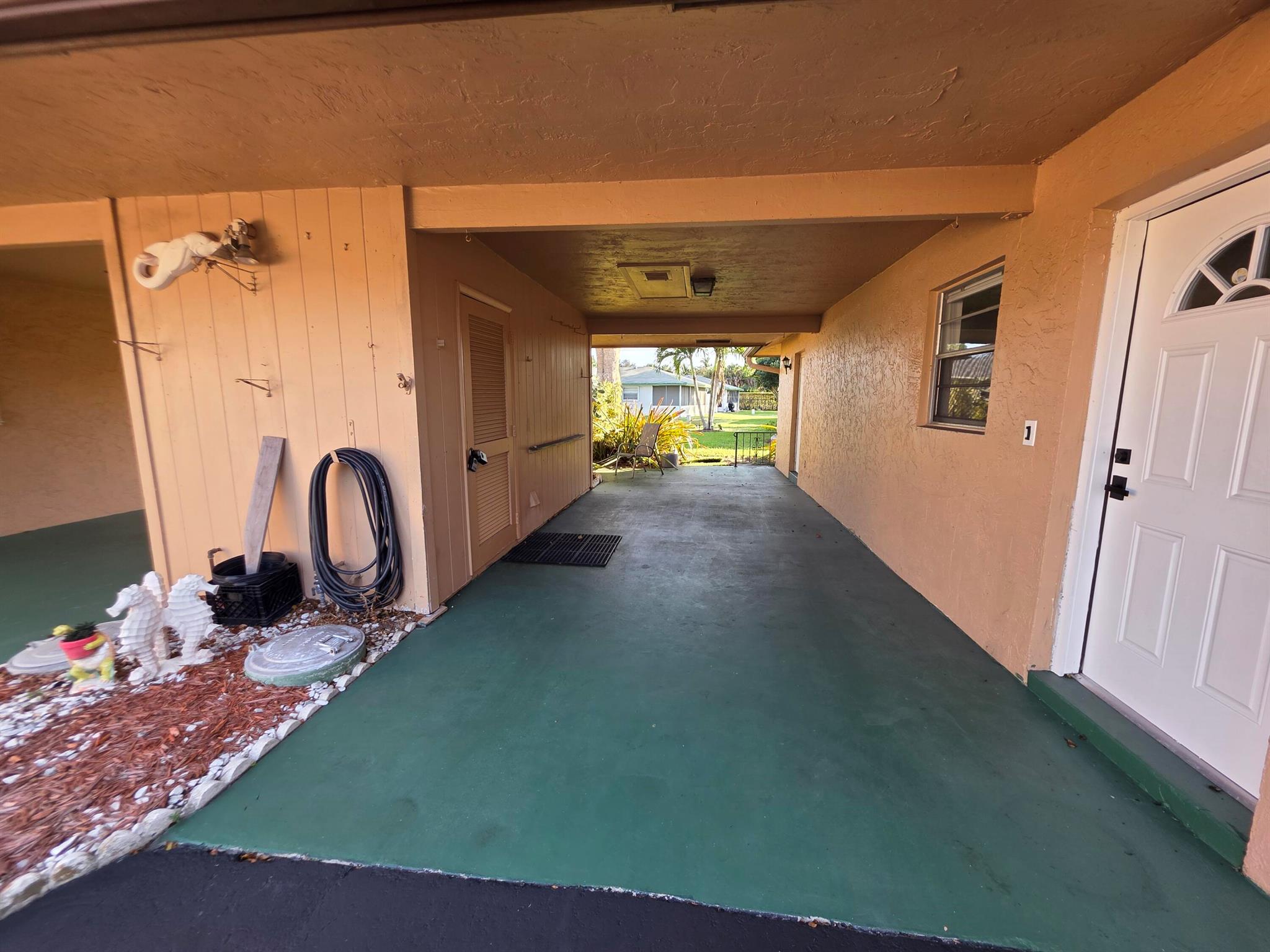 COUNTRY MANORS CONDO - Residential