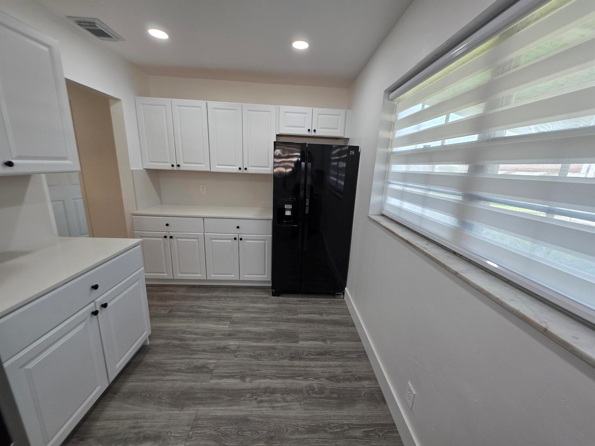 COUNTRY MANORS CONDO - Residential