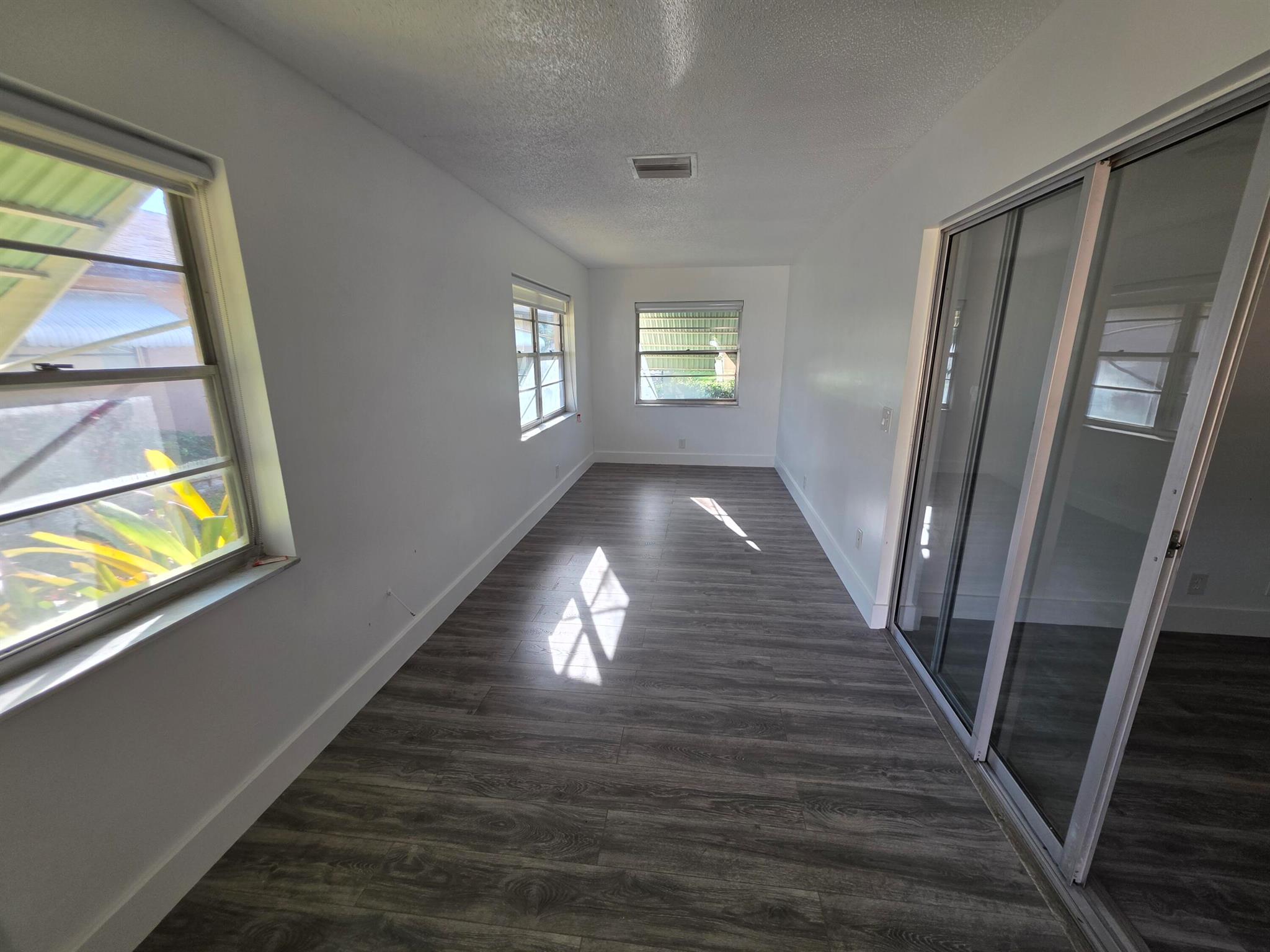 COUNTRY MANORS CONDO - Residential