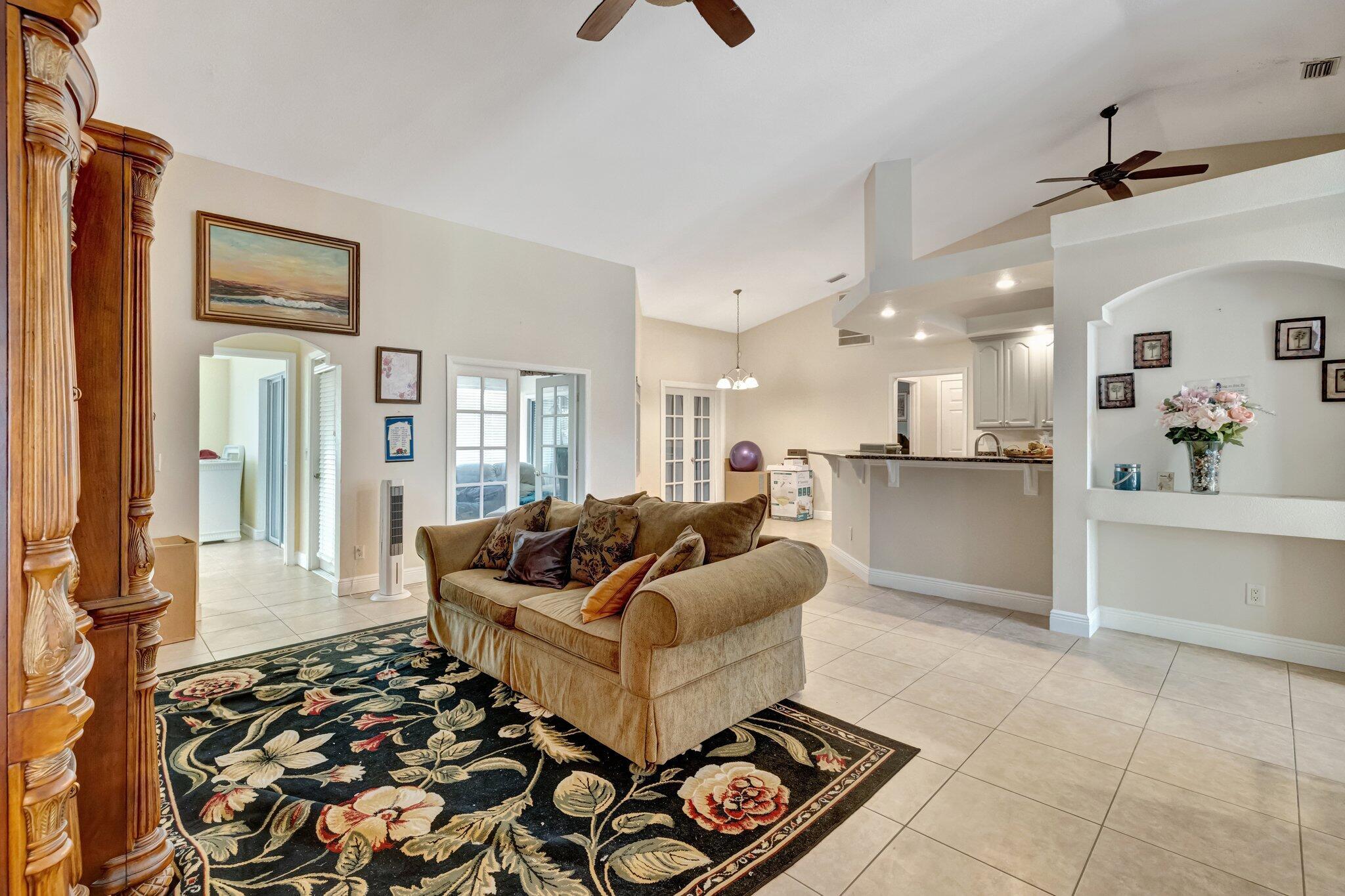 PORT ST LUCIE SECTION 19 - Residential Lease