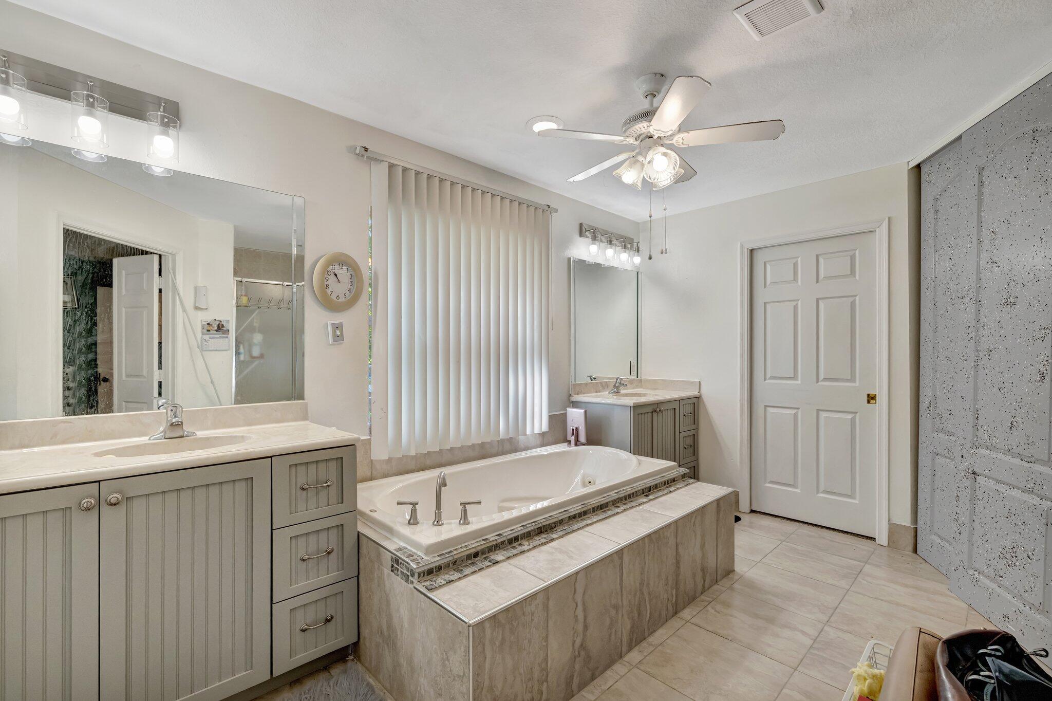 PORT ST LUCIE SECTION 19 - Residential Lease