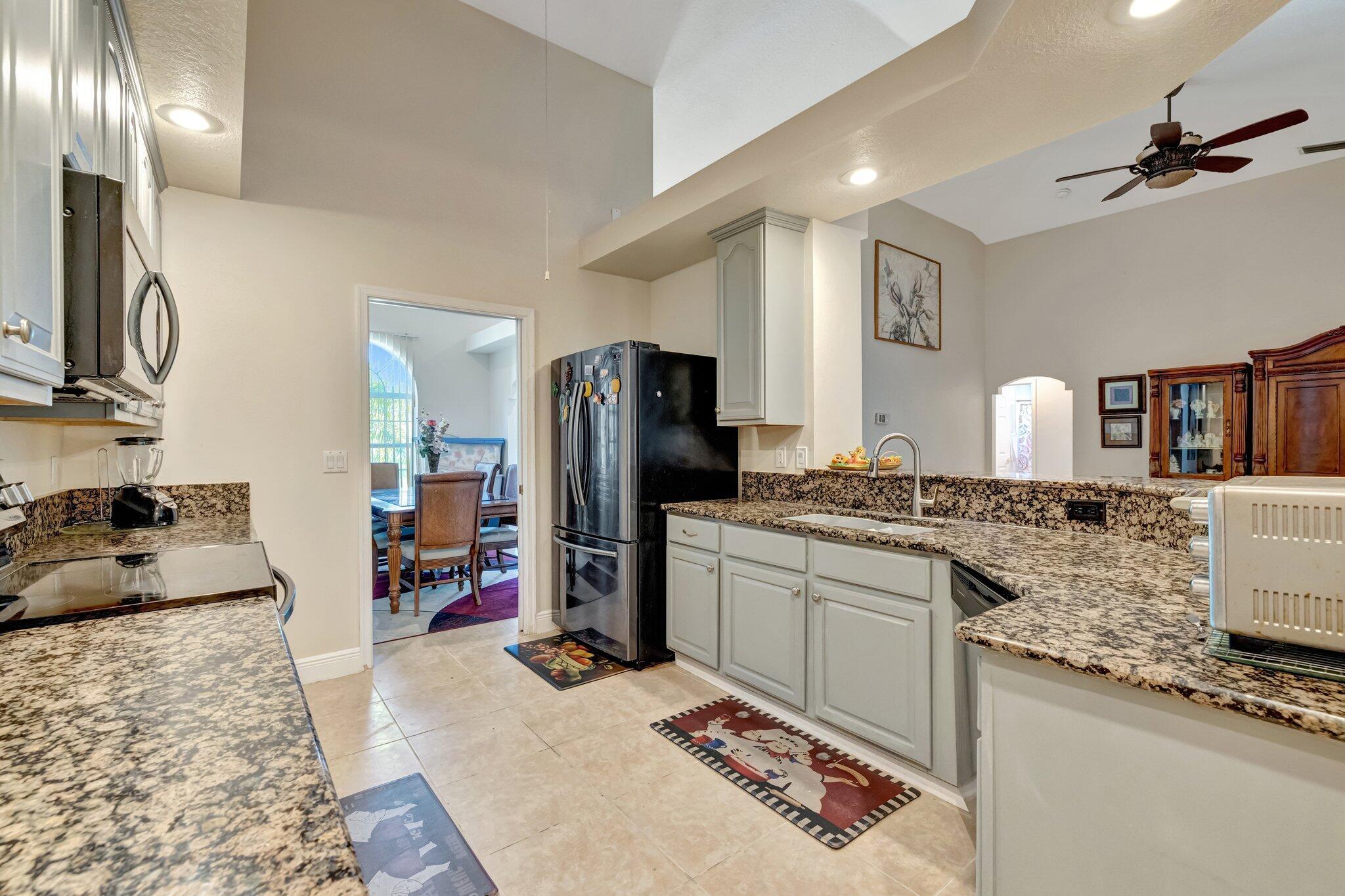 PORT ST LUCIE SECTION 19 - Residential Lease