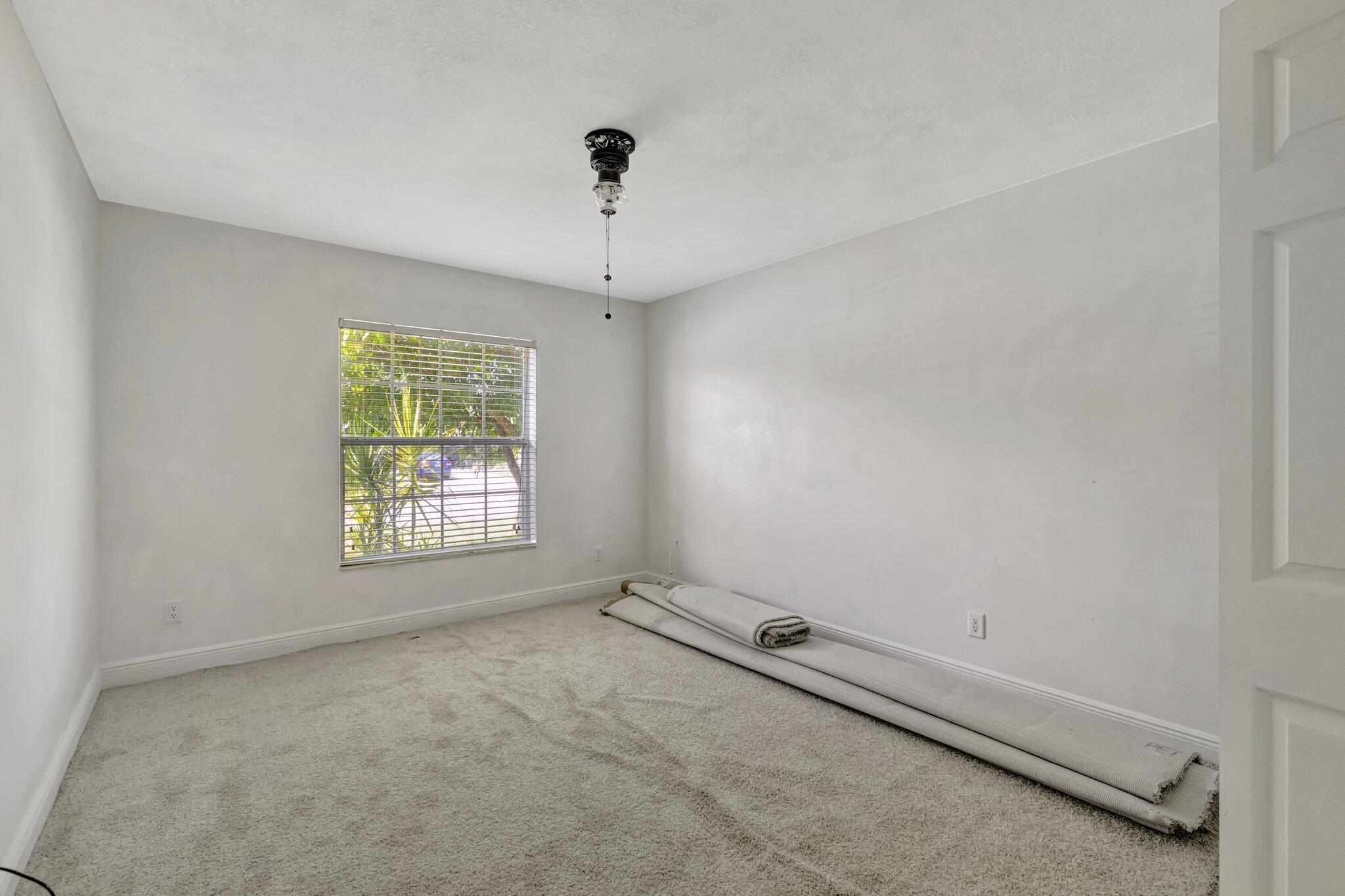 PORT ST LUCIE SECTION 19 - Residential Lease