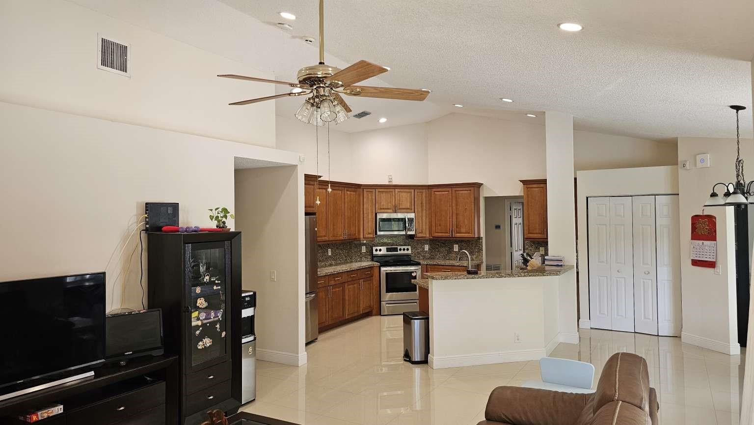 FOREST RIDGE SINGLE FAMIL - Residential