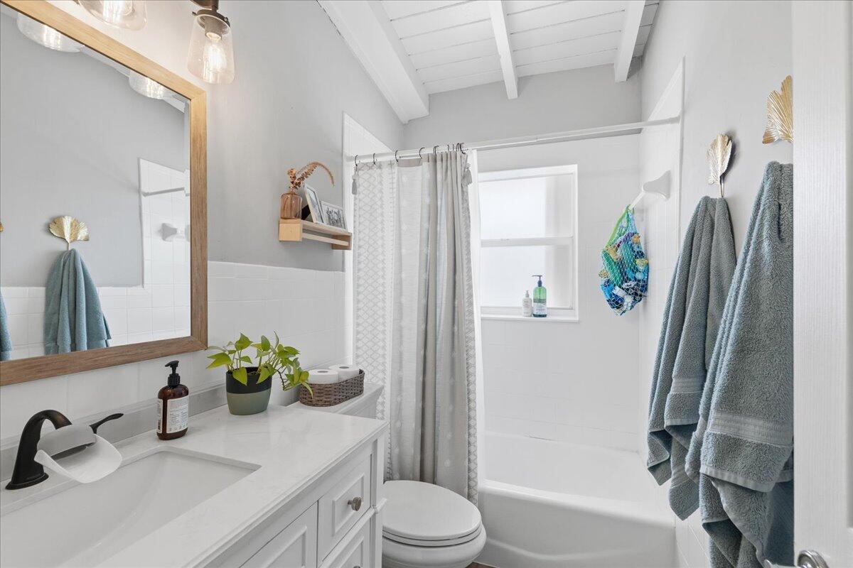 LIGHTHOUSE POINT 6TH SEC - Residential