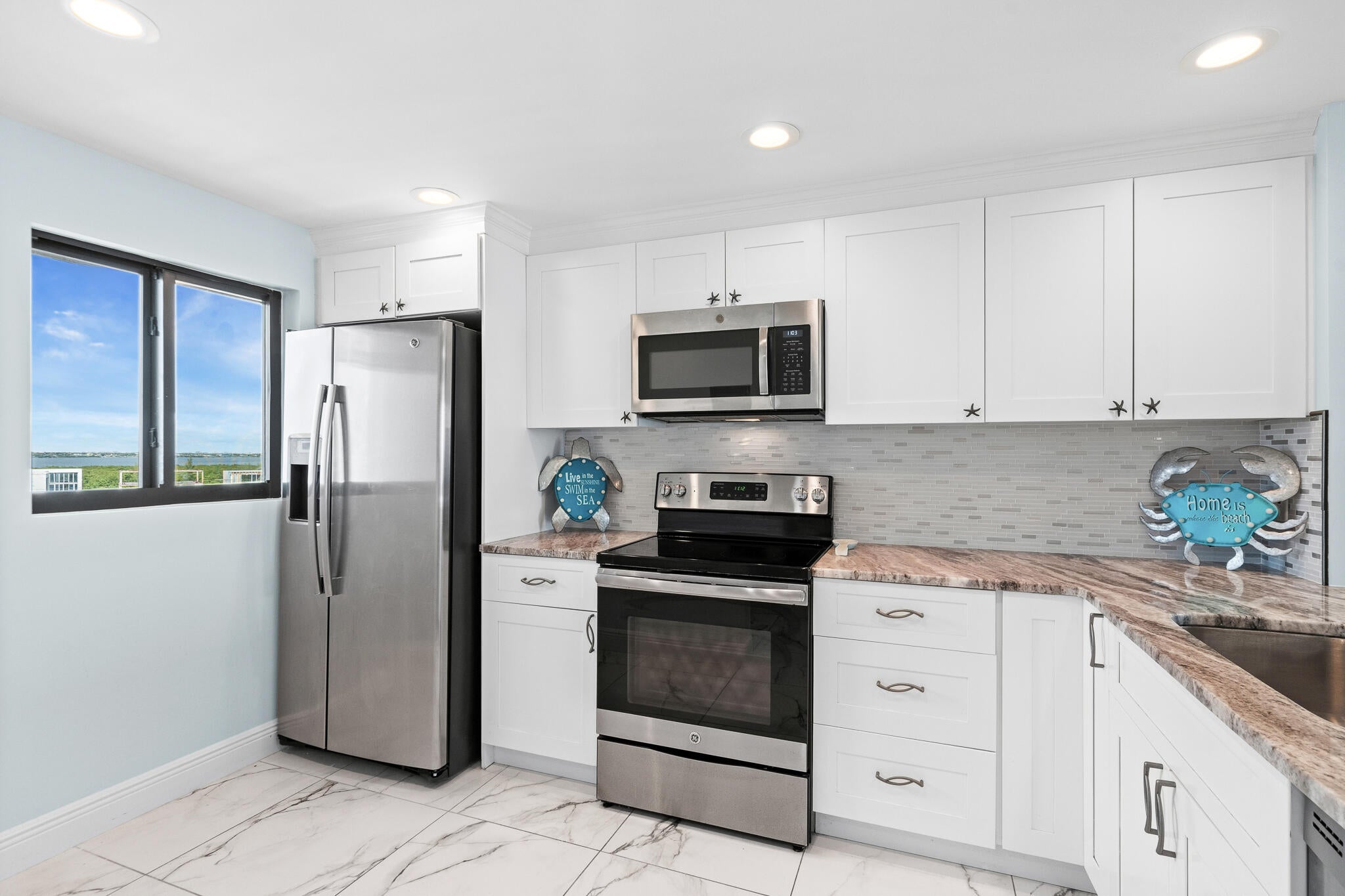 10102 S Ocean Drive 705A