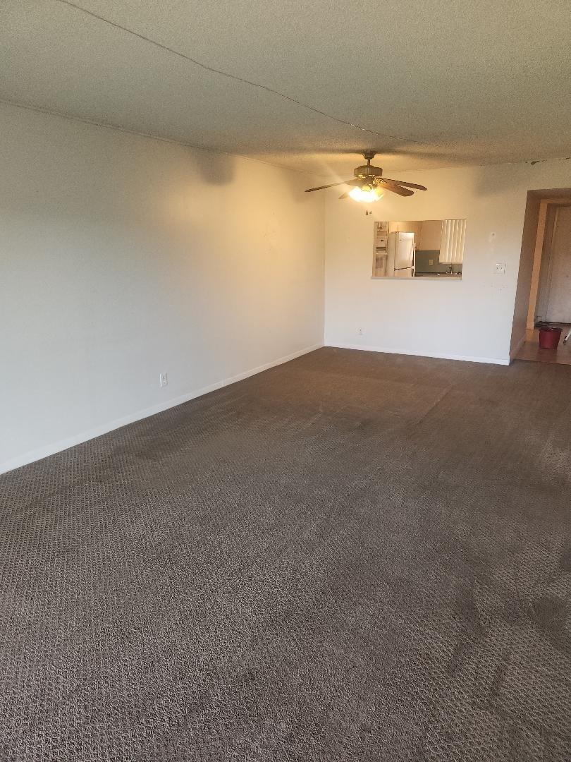 Applegreen Condo Apts 3 - Residential Lease