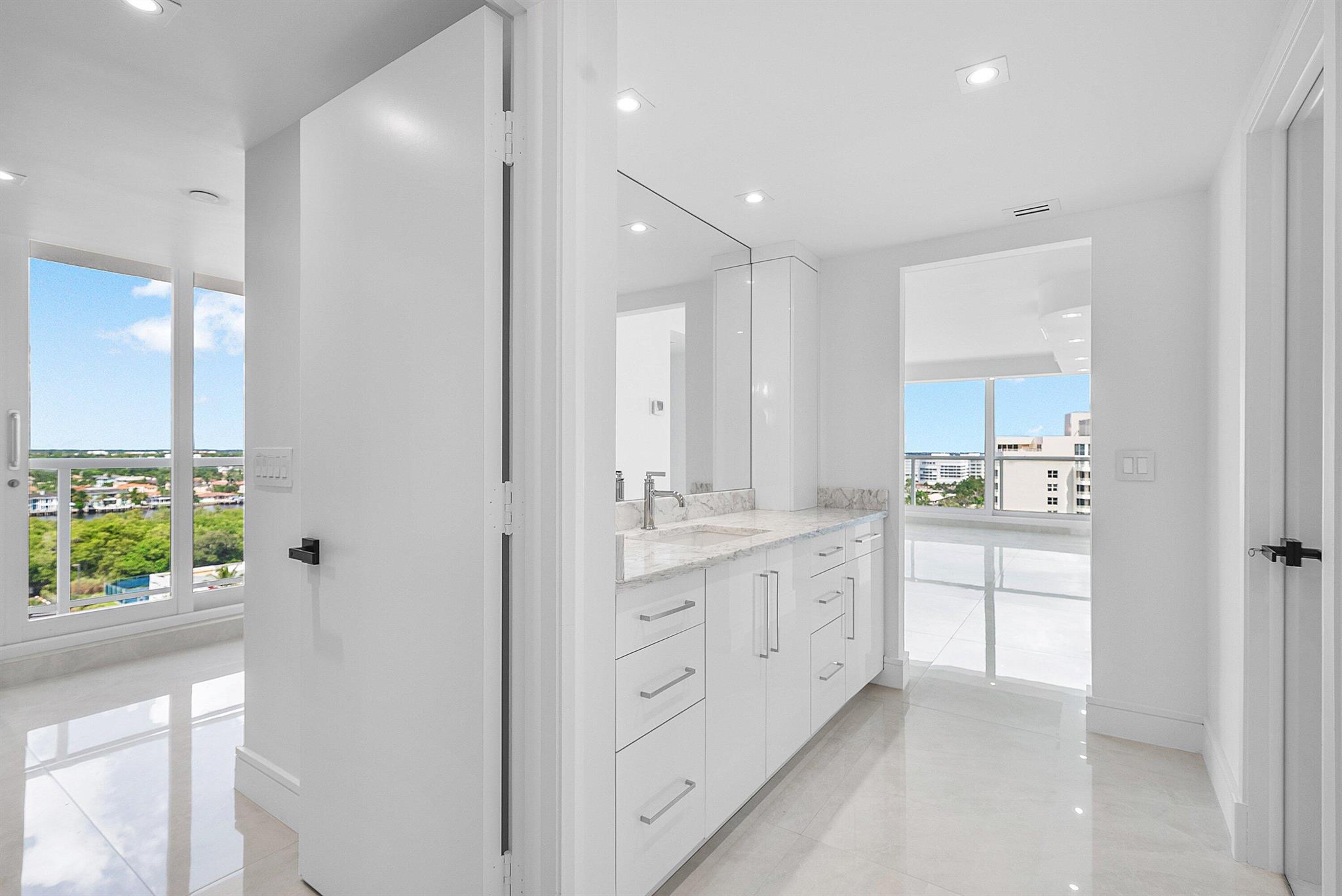 VILLA NOVA - Residential Lease