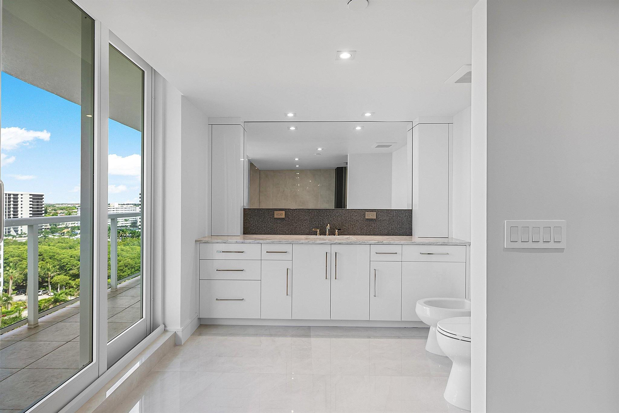 VILLA NOVA - Residential Lease