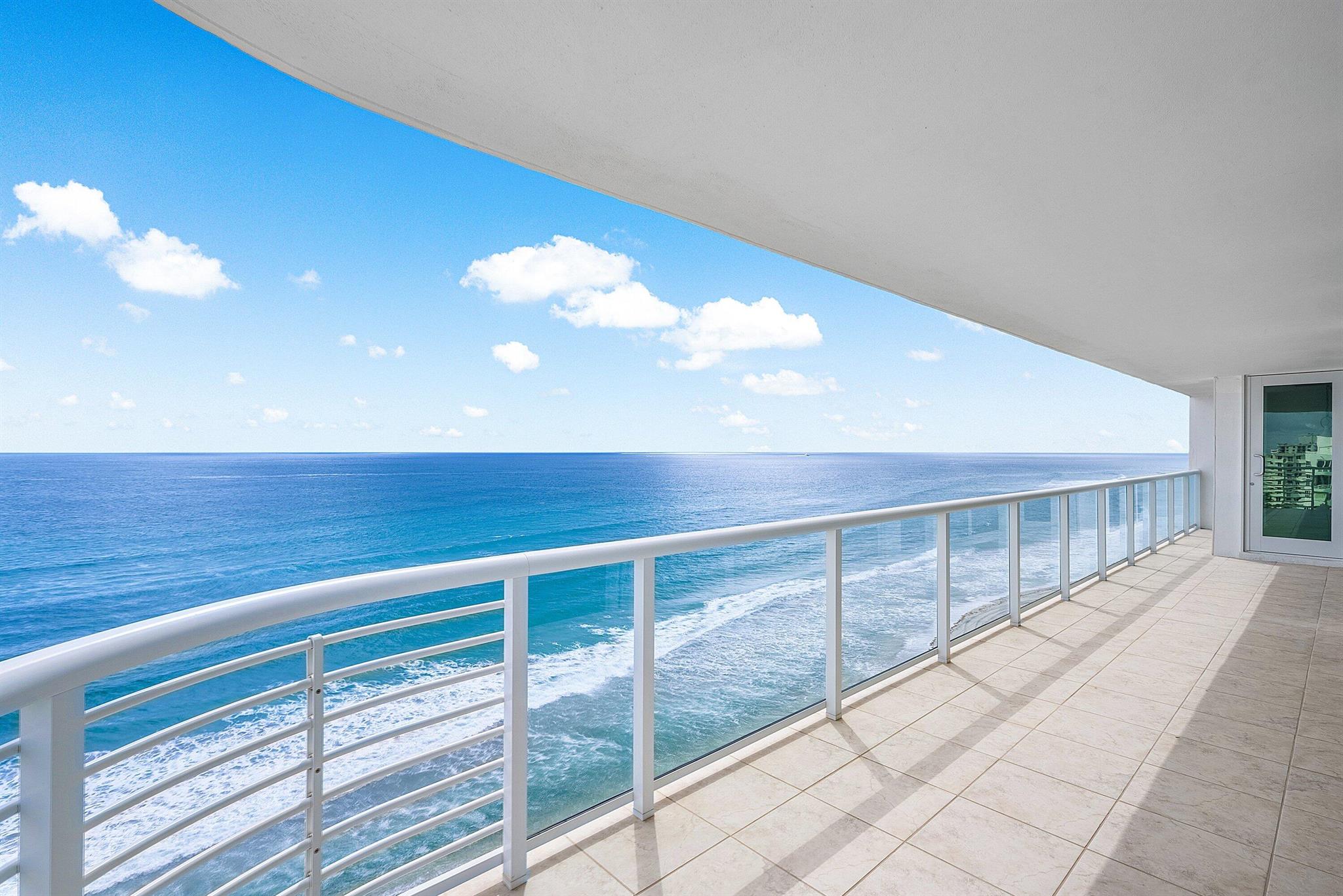 VILLA NOVA - Residential Lease