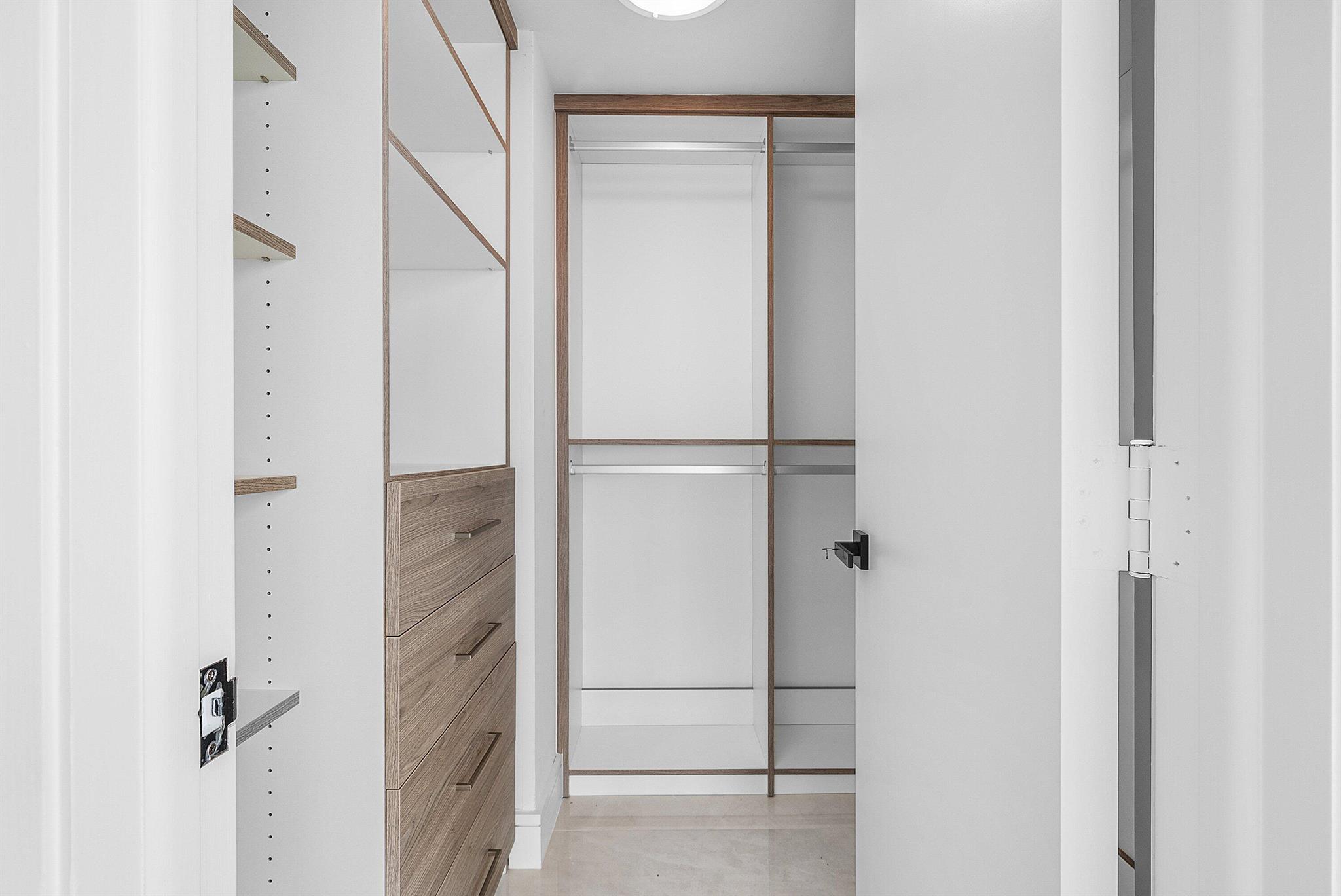 VILLA NOVA - Residential Lease