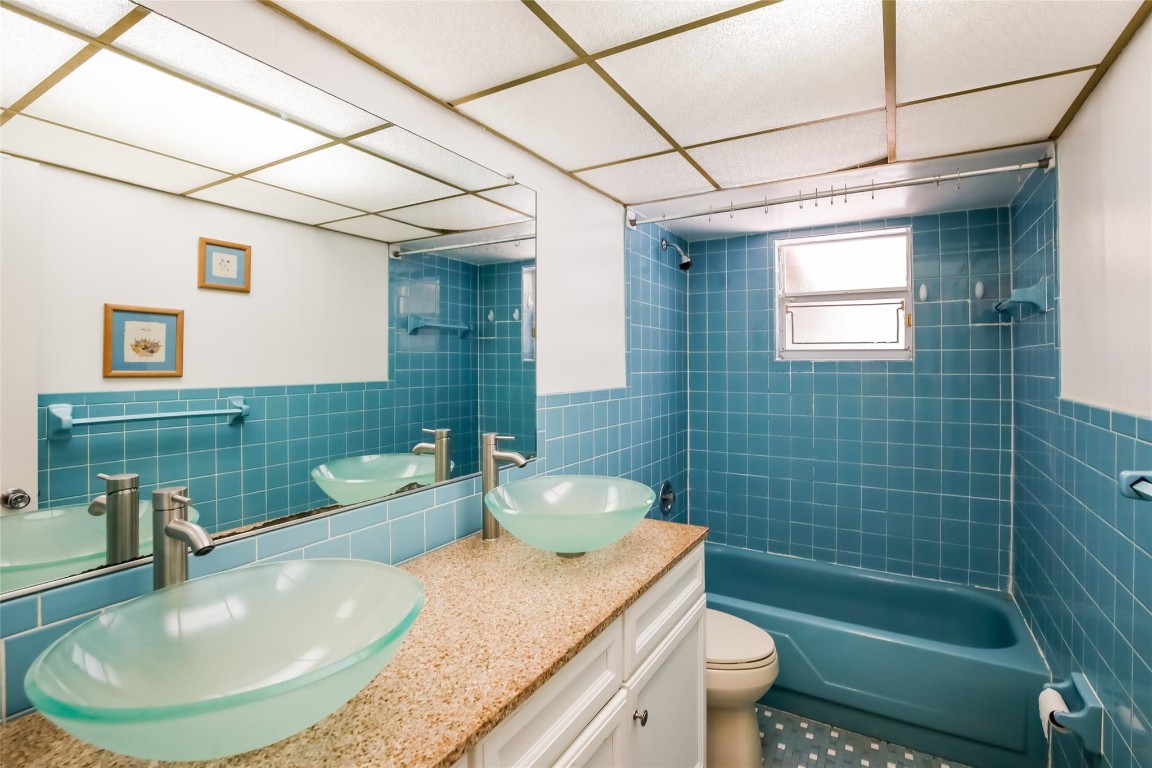 The Windings 70-44 B - Residential