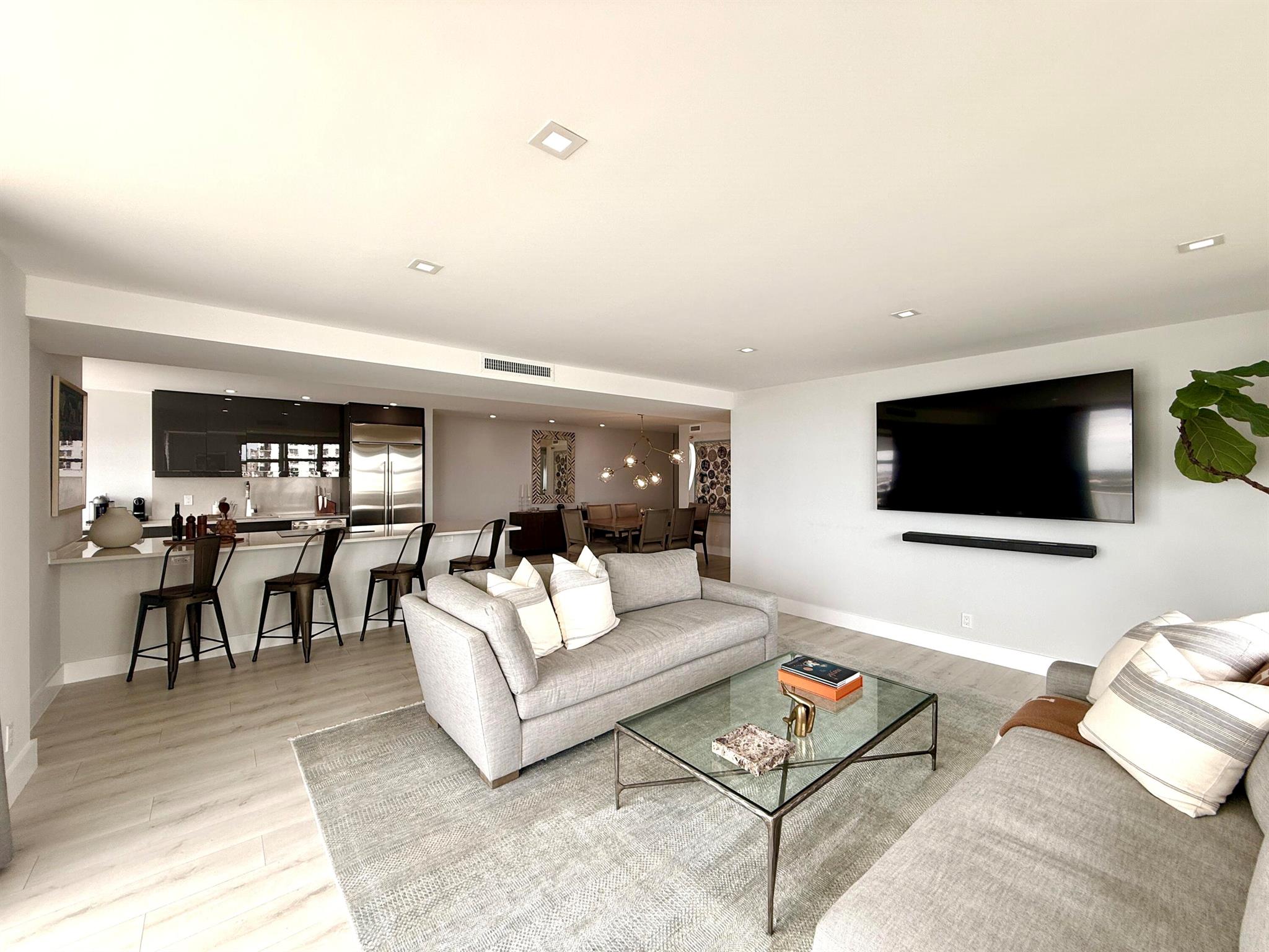 RAPALLO SOUTH CONDO - Residential