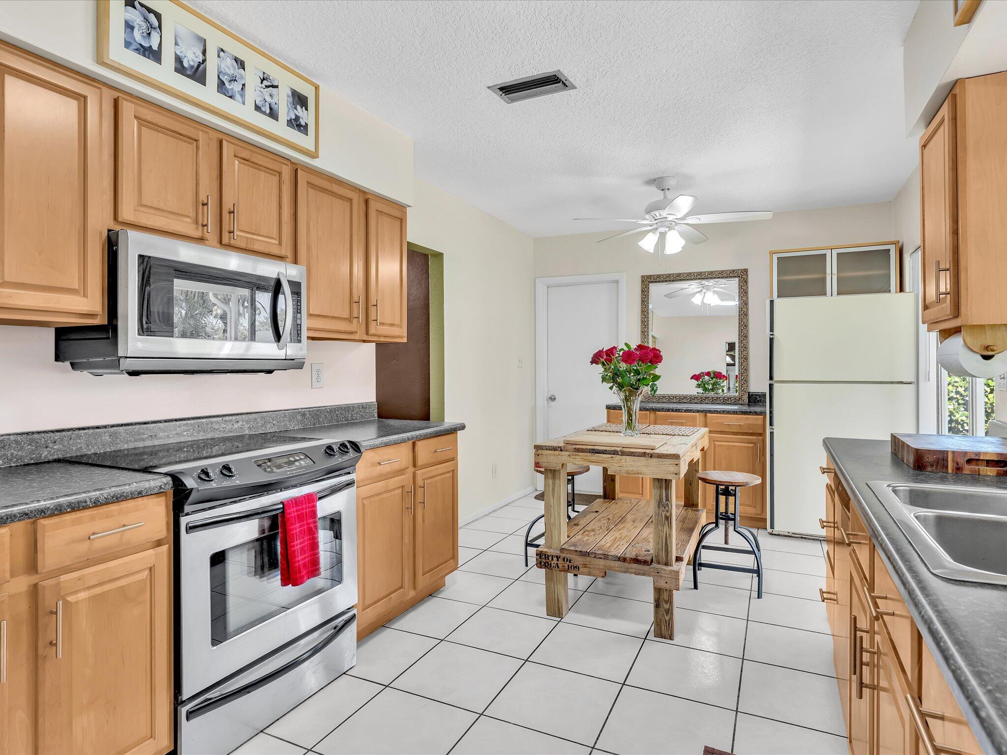WESTWOOD COMMUNITY 3 - Residential