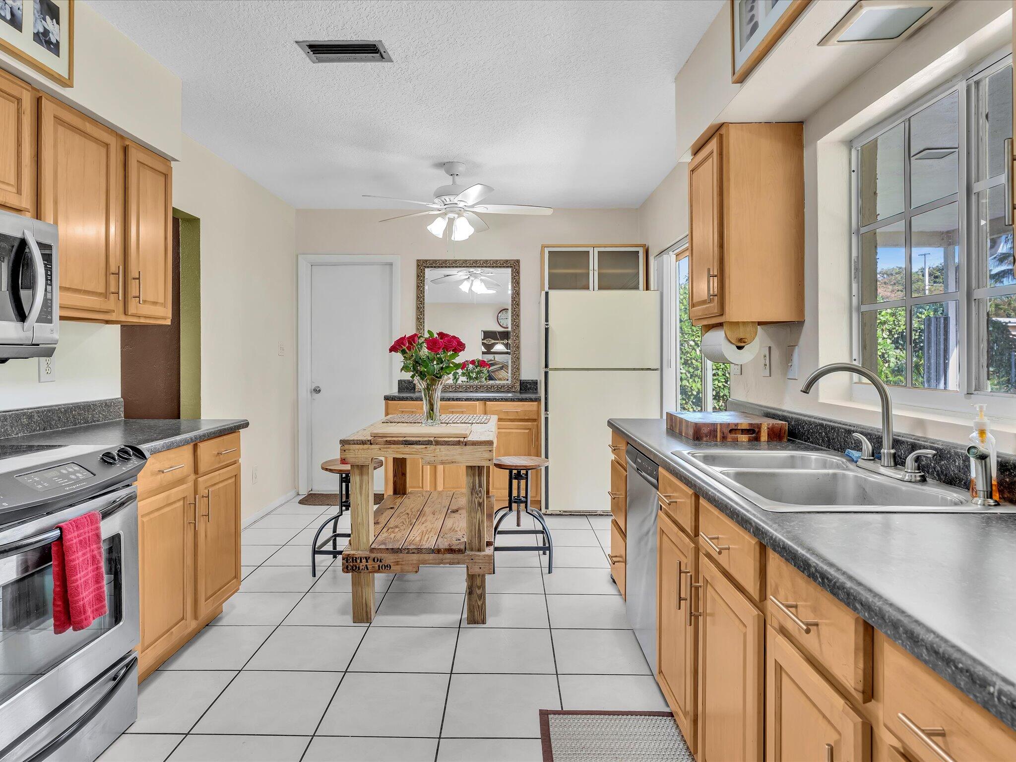 WESTWOOD COMMUNITY 3 - Residential