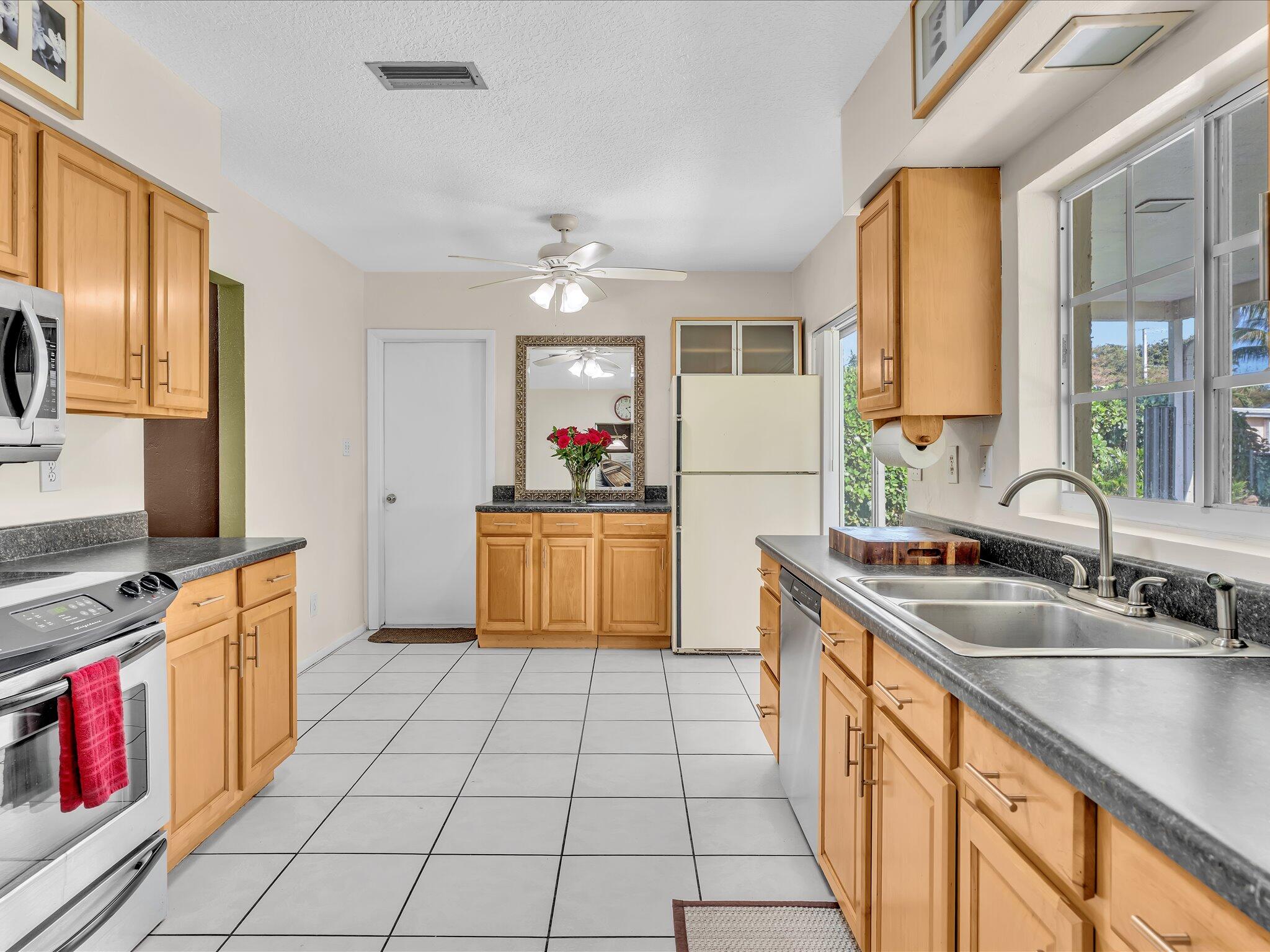 WESTWOOD COMMUNITY 3 - Residential