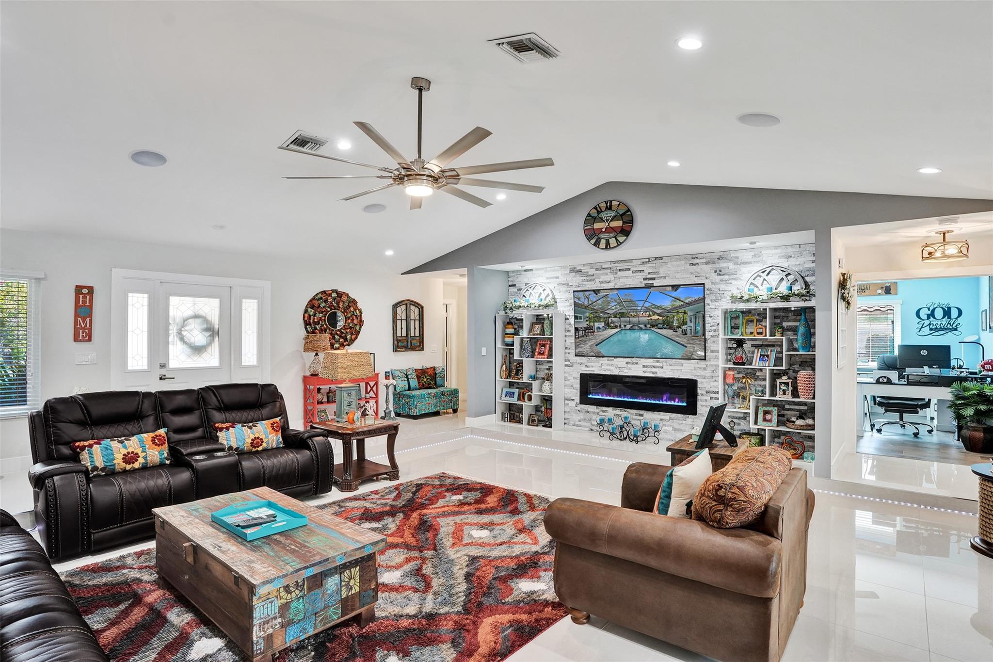 Pine Ridge 112-37 B - Residential