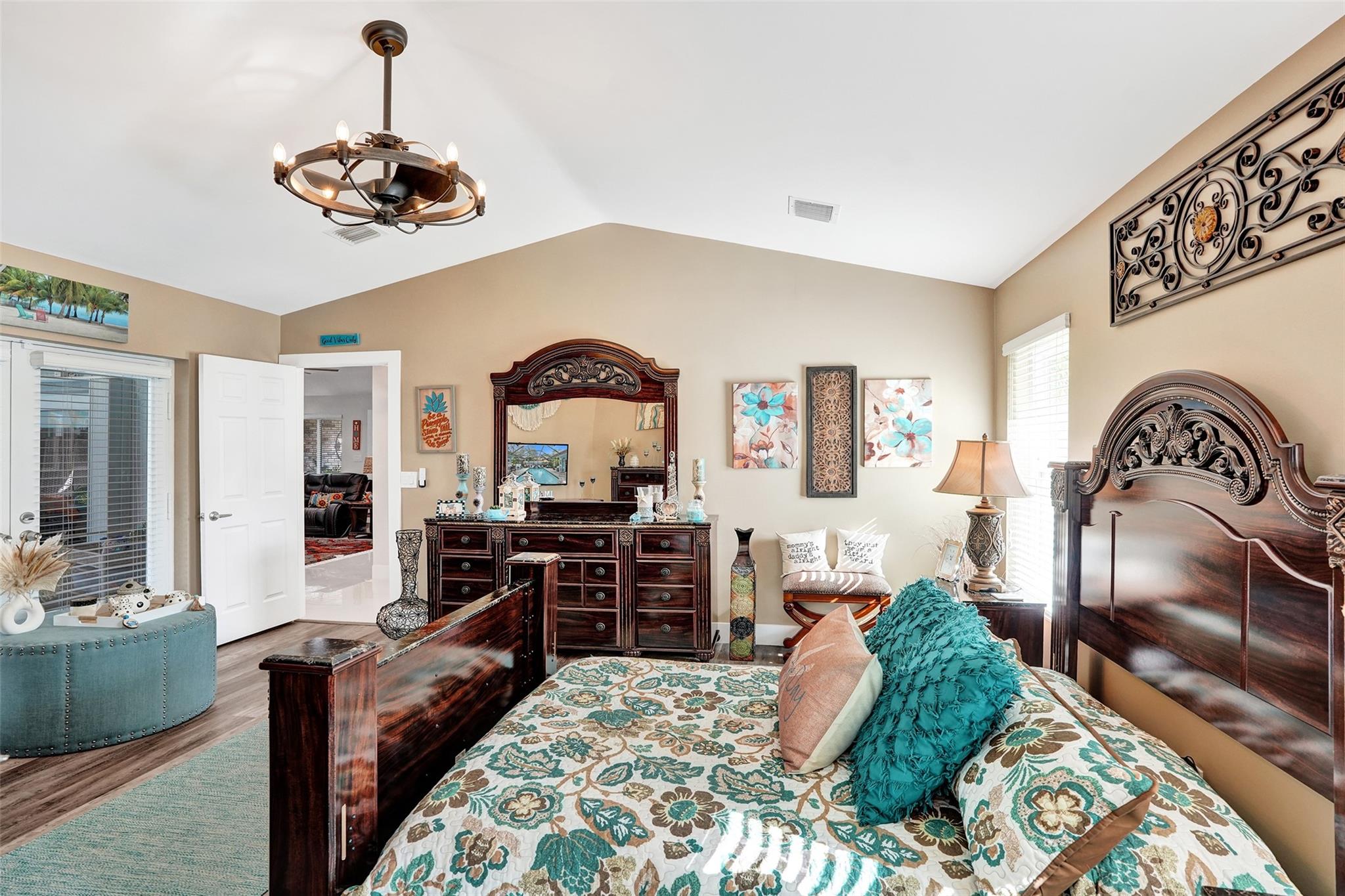 Pine Ridge 112-37 B - Residential