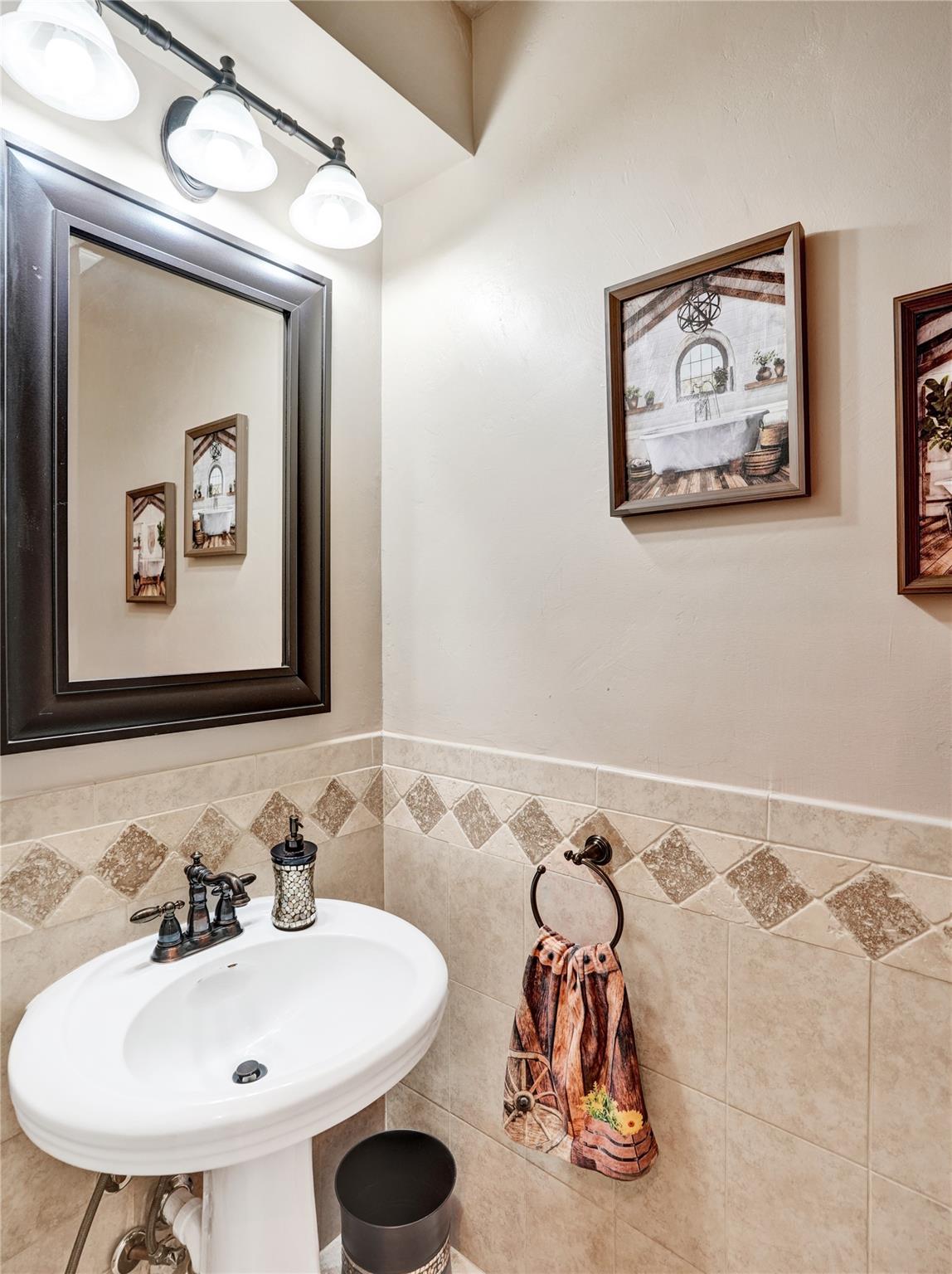 Pine Ridge 112-37 B - Residential