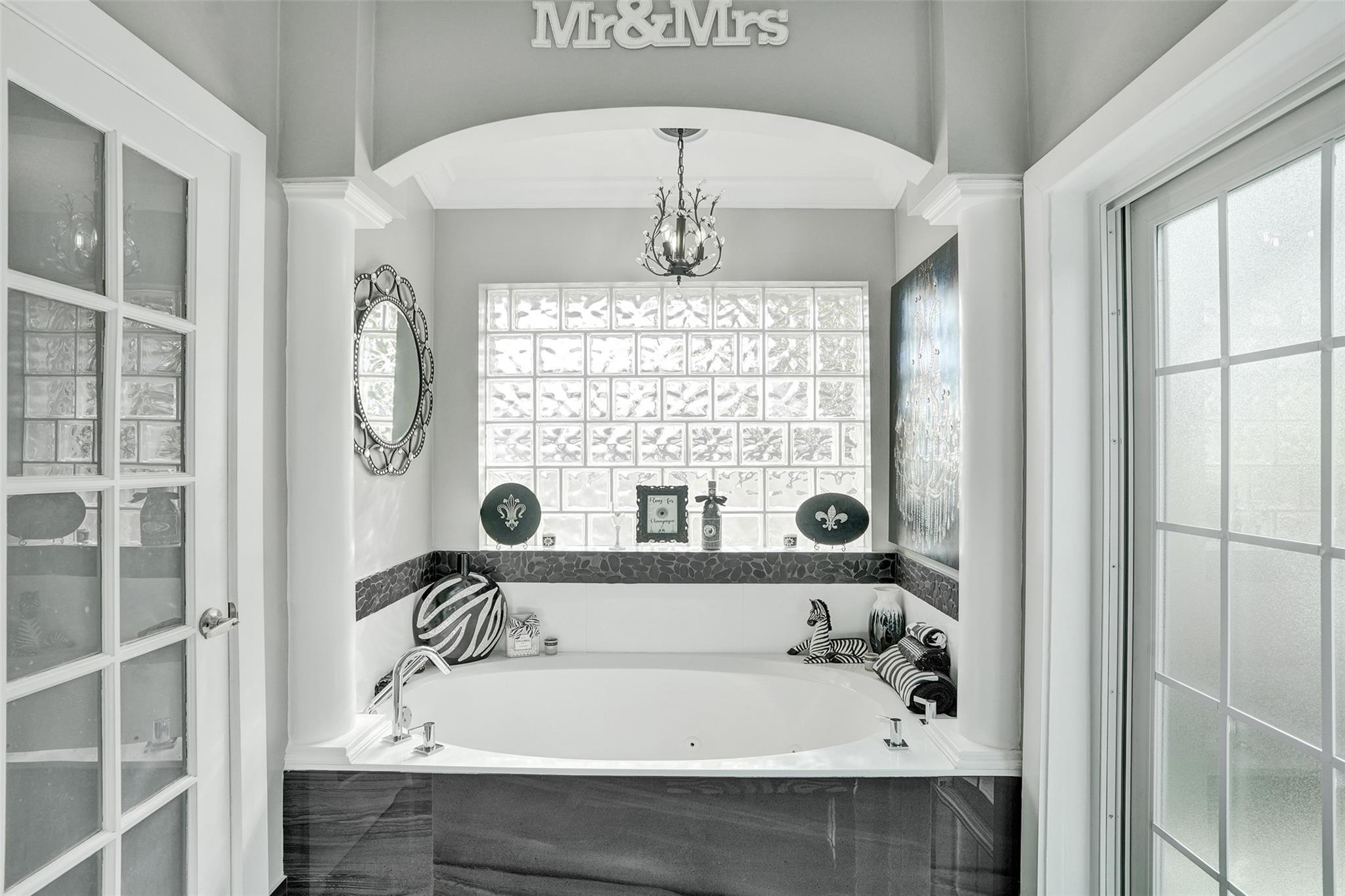 Pine Ridge 112-37 B - Residential