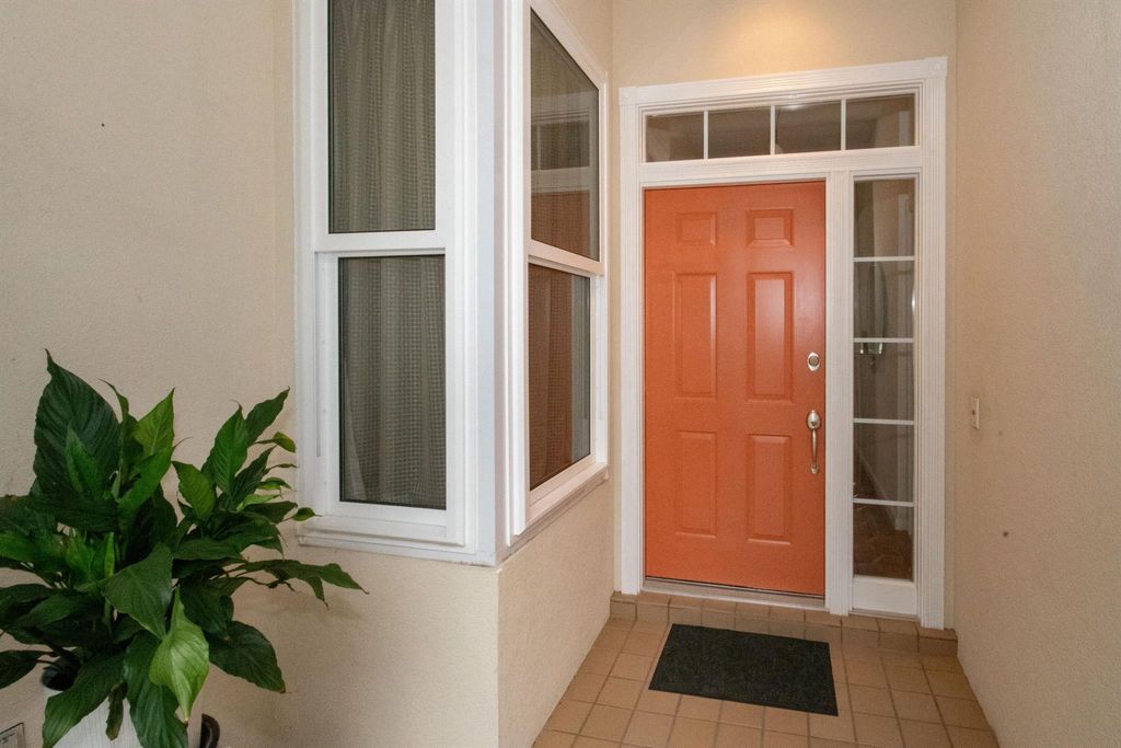 Photo of 142 E Tall Oaks Circle, Palm Beach Gardens, FL 33410 (MLS # R10948587)