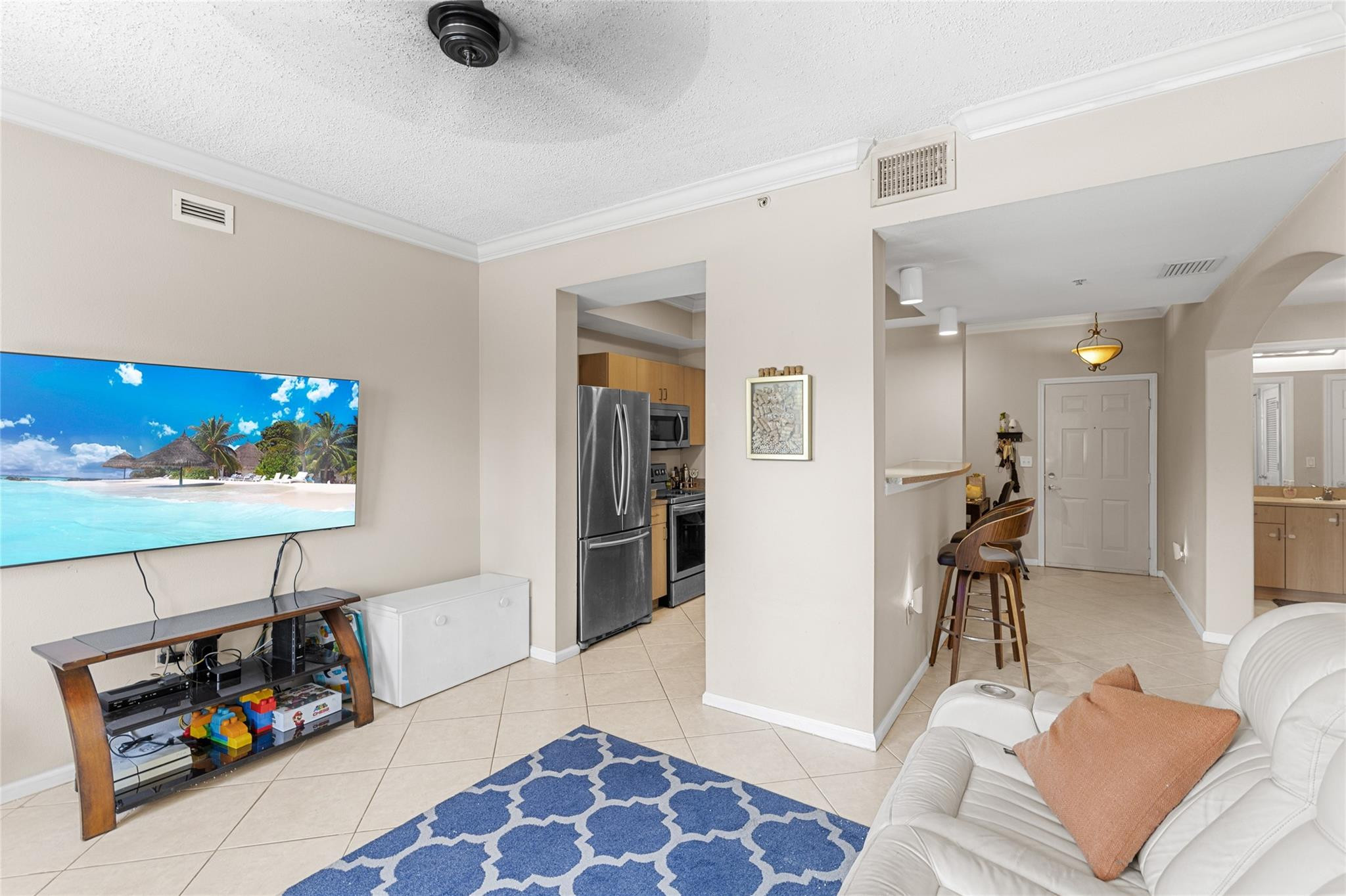 533 NE 3rd Avenue 243