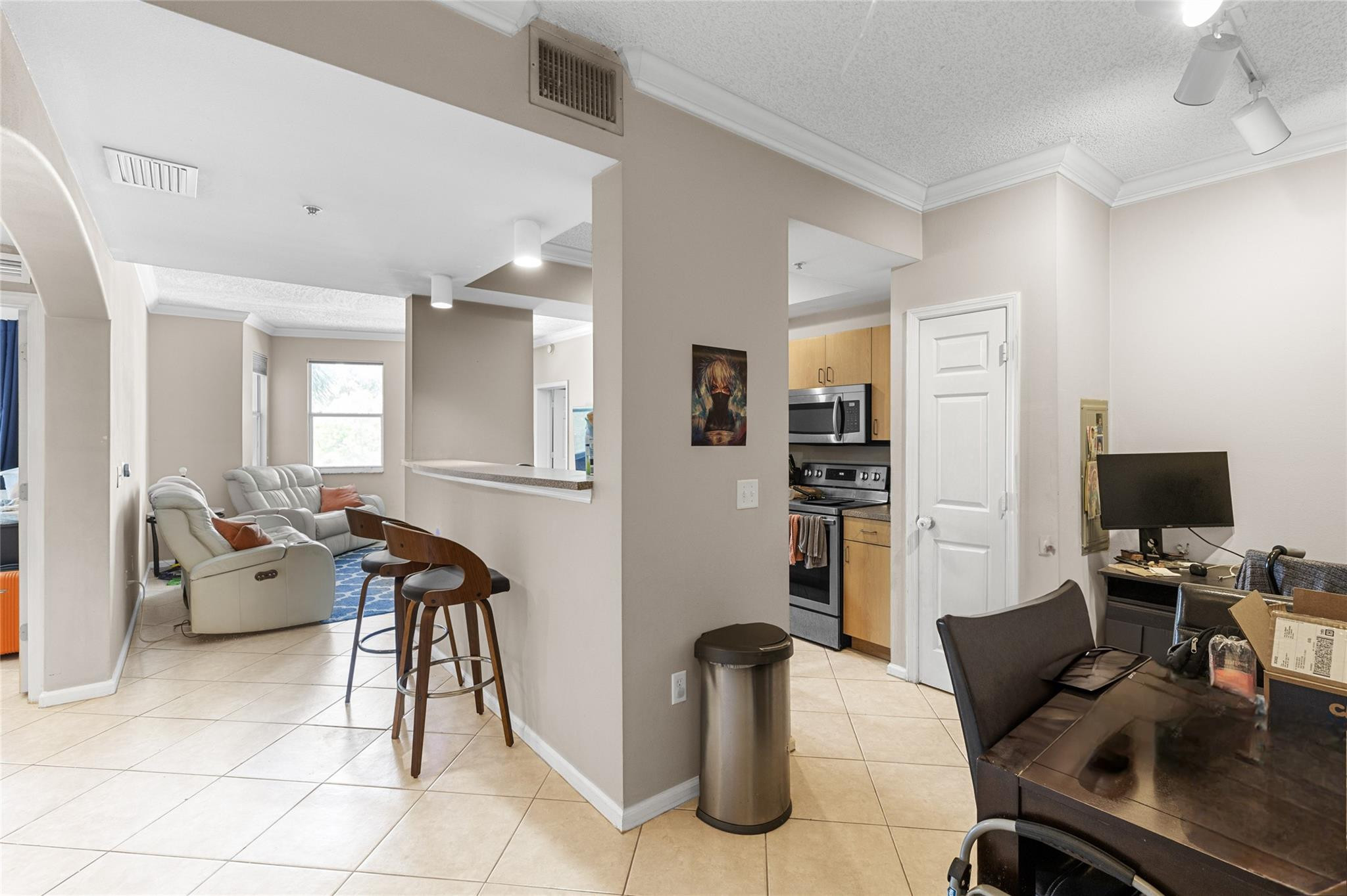 533 NE 3rd Avenue 243