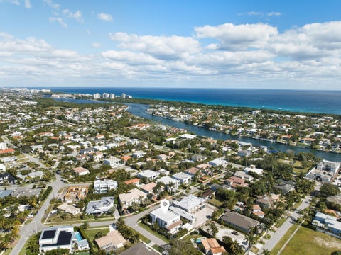 Tiny photo for 400 NE 4th Street, Boca Raton, FL 33432 (MLS # R11157445)