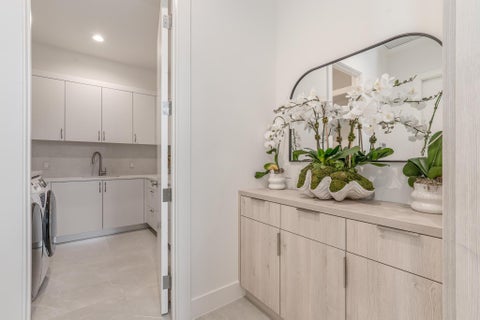Tiny photo for 400 NE 4th Street, Boca Raton, FL 33432 (MLS # R11157445)