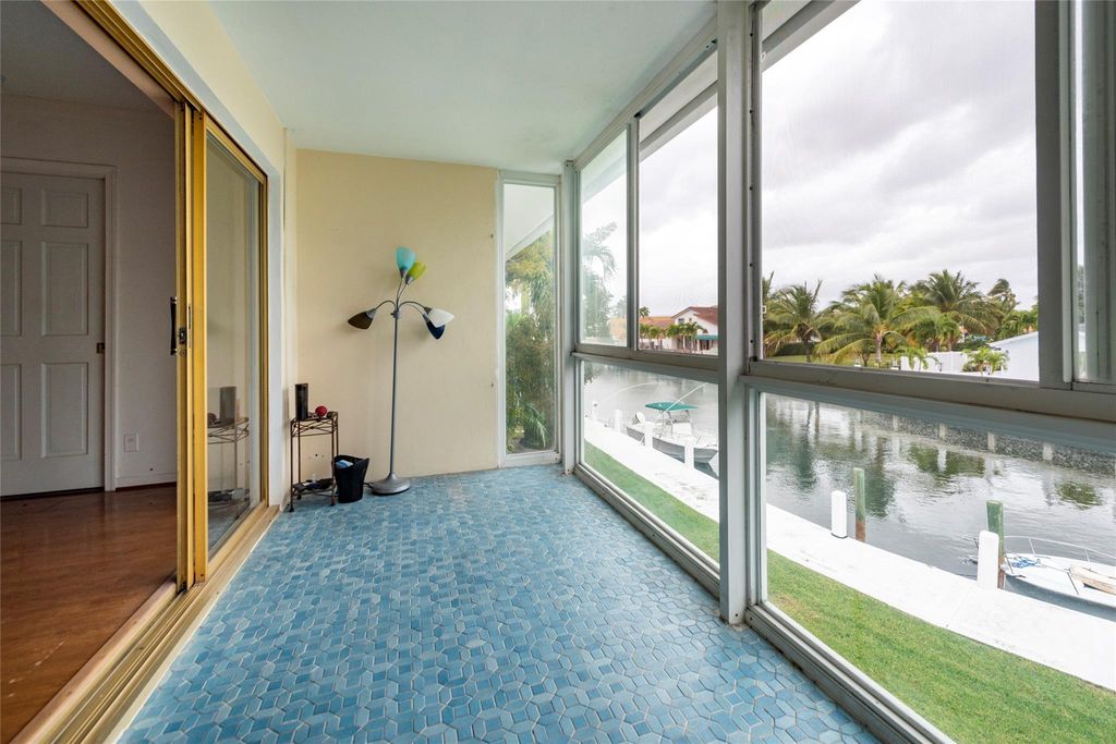 Photo of 3333 NE 36th St #6, Fort Lauderdale, FL 33308 (MLS # F10541467)