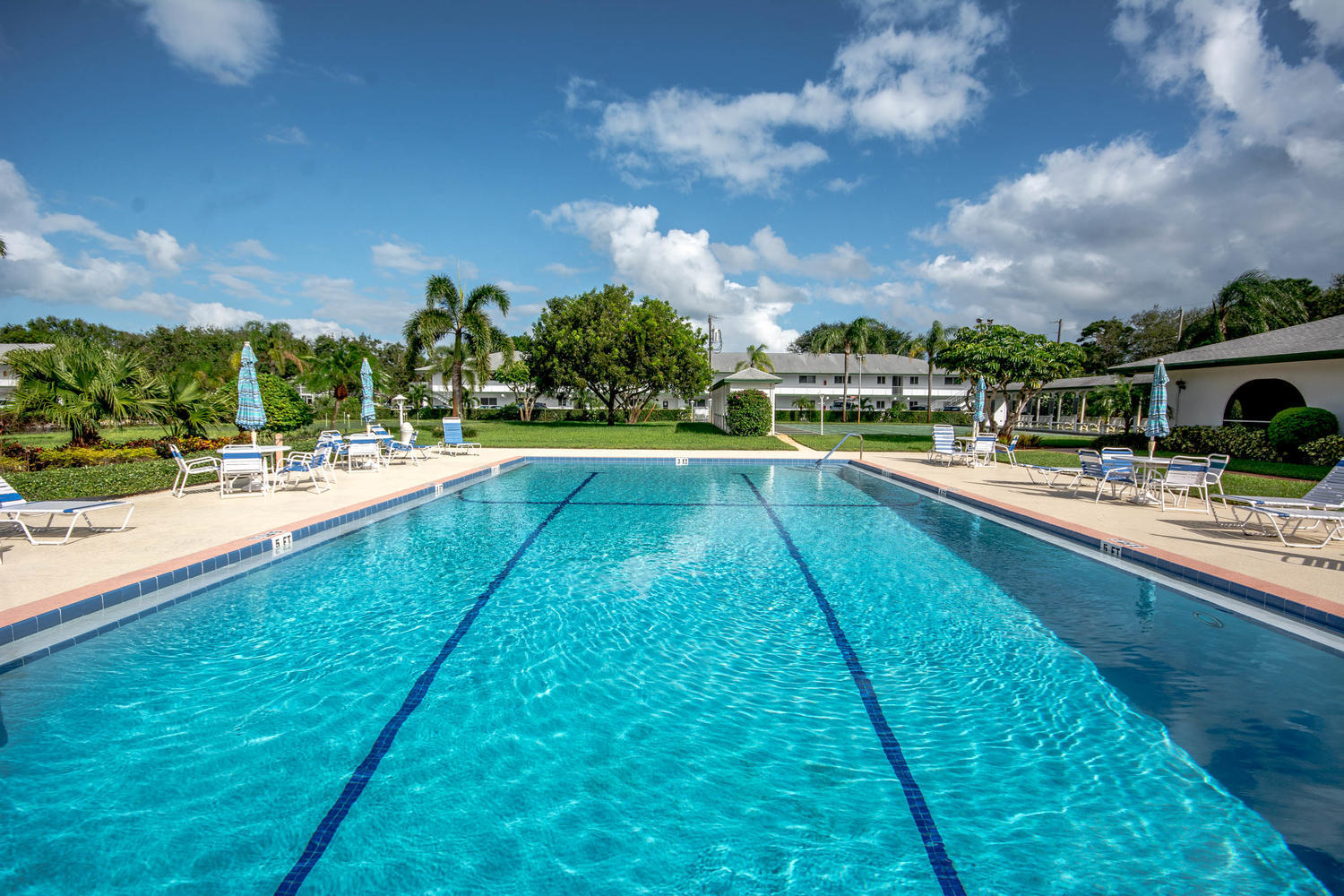 TEQUESTA GARDEN CONDO 2 - Residential